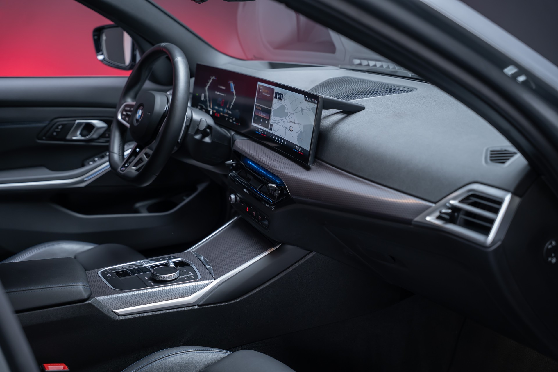 BMW 320d xDrive M Sport SAG / LCI / 360°Kamera / HeadUp / el.Sitze-image-22