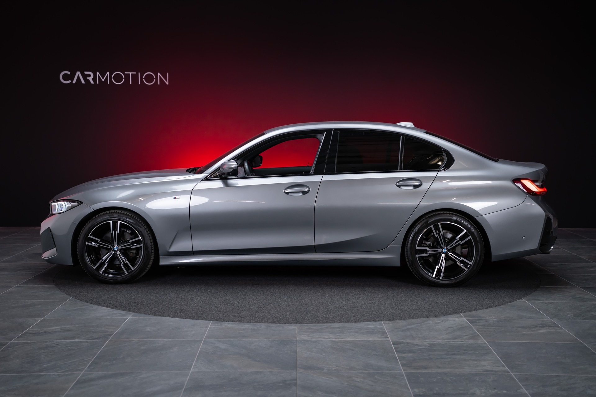 BMW 320d xDrive M Sport SAG / LCI / 360°Kamera / HeadUp / el.Sitze-image-10