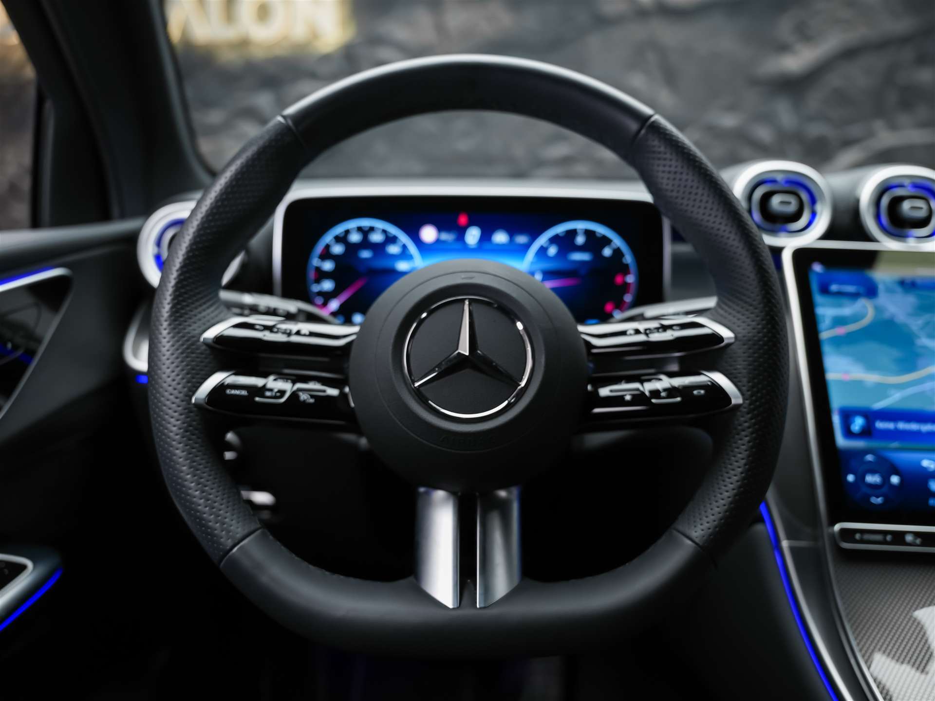 MERCEDES-BENZ GLC 300 d 4Matic AMG Line 9G-Tronic *21" Felgen*Digital Light*AHK*-image-25