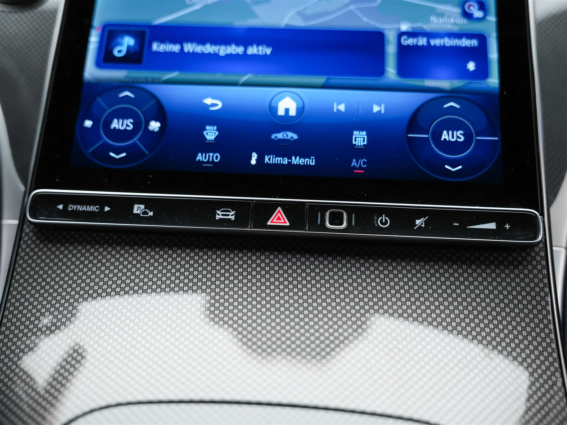 MERCEDES-BENZ GLC 300 d 4Matic AMG Line 9G-Tronic *21" Felgen*Digital Light*AHK*-image-20