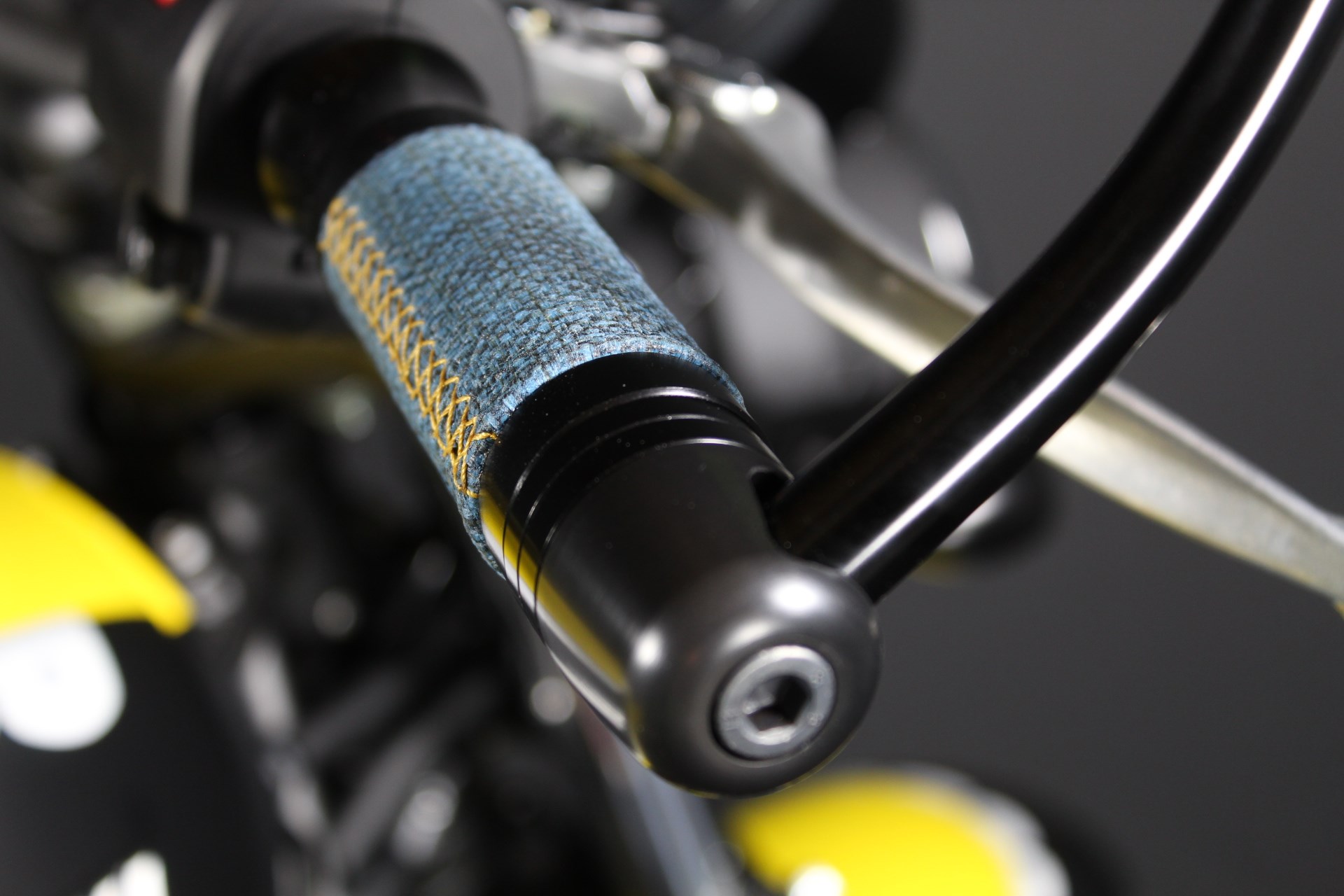 KAWASAKI Z 650 RS (50/35 KW) *Minions*-image-10