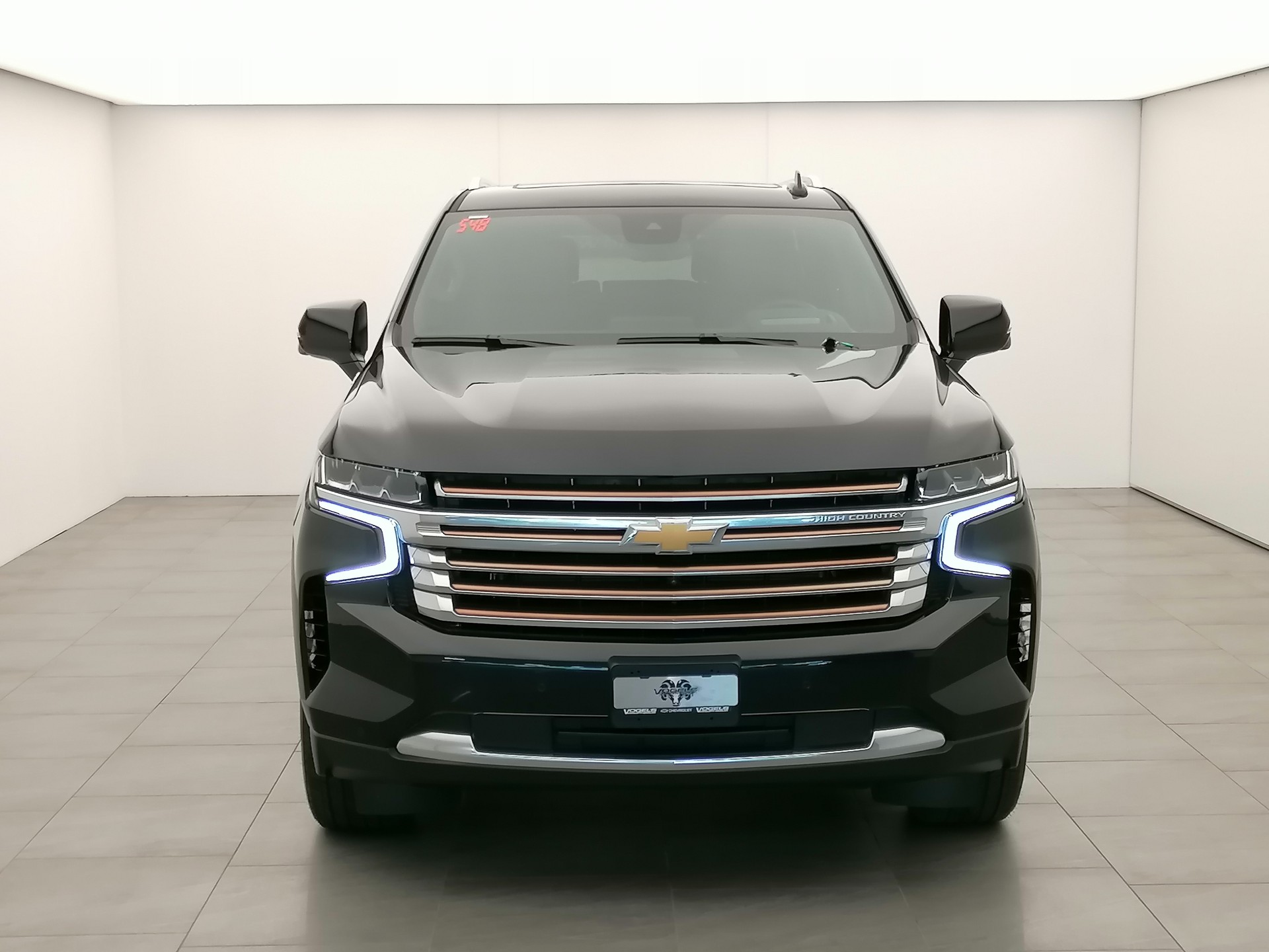 CHEVROLET Tahoe 6.2 AWD High Country-showroom-element-1