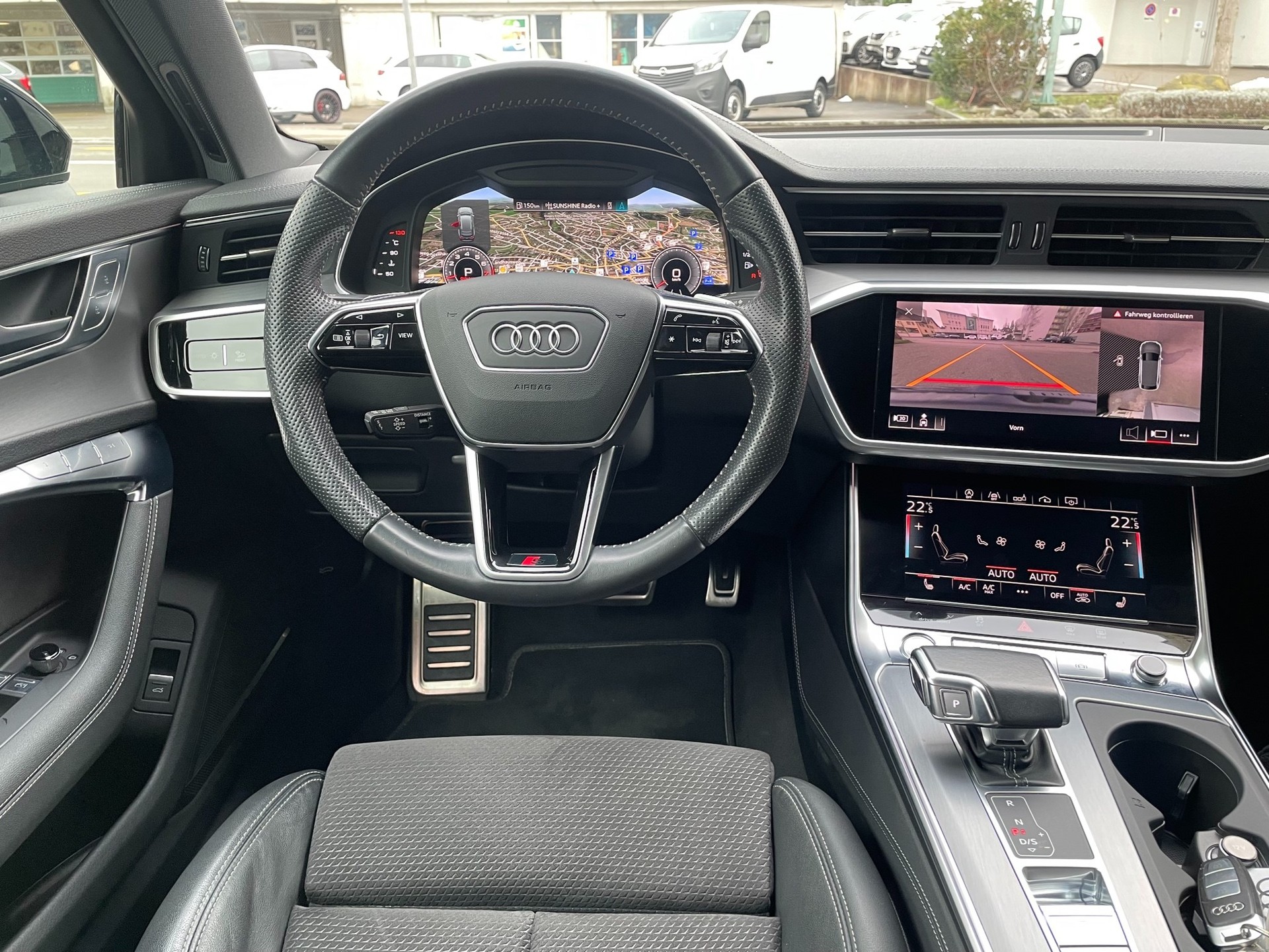 AUDI A6 Avant 55 TFSI Sport quattro S-tronic S-Line-image-13
