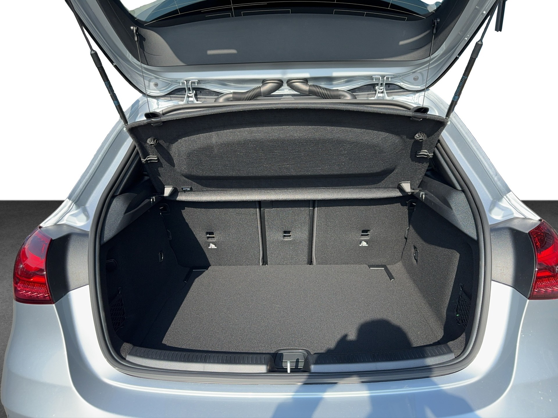 MERCEDES-BENZ A 220 4Matic 8G-DCT-image-11