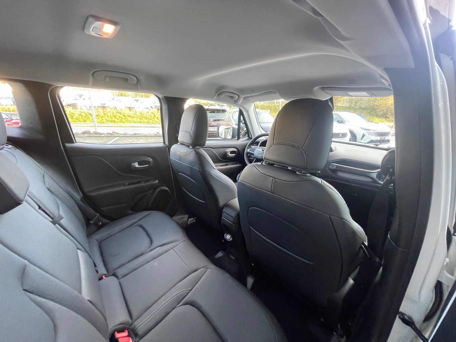 JEEP Renegade 1.3 T PHEV Summit AWD-image-9
