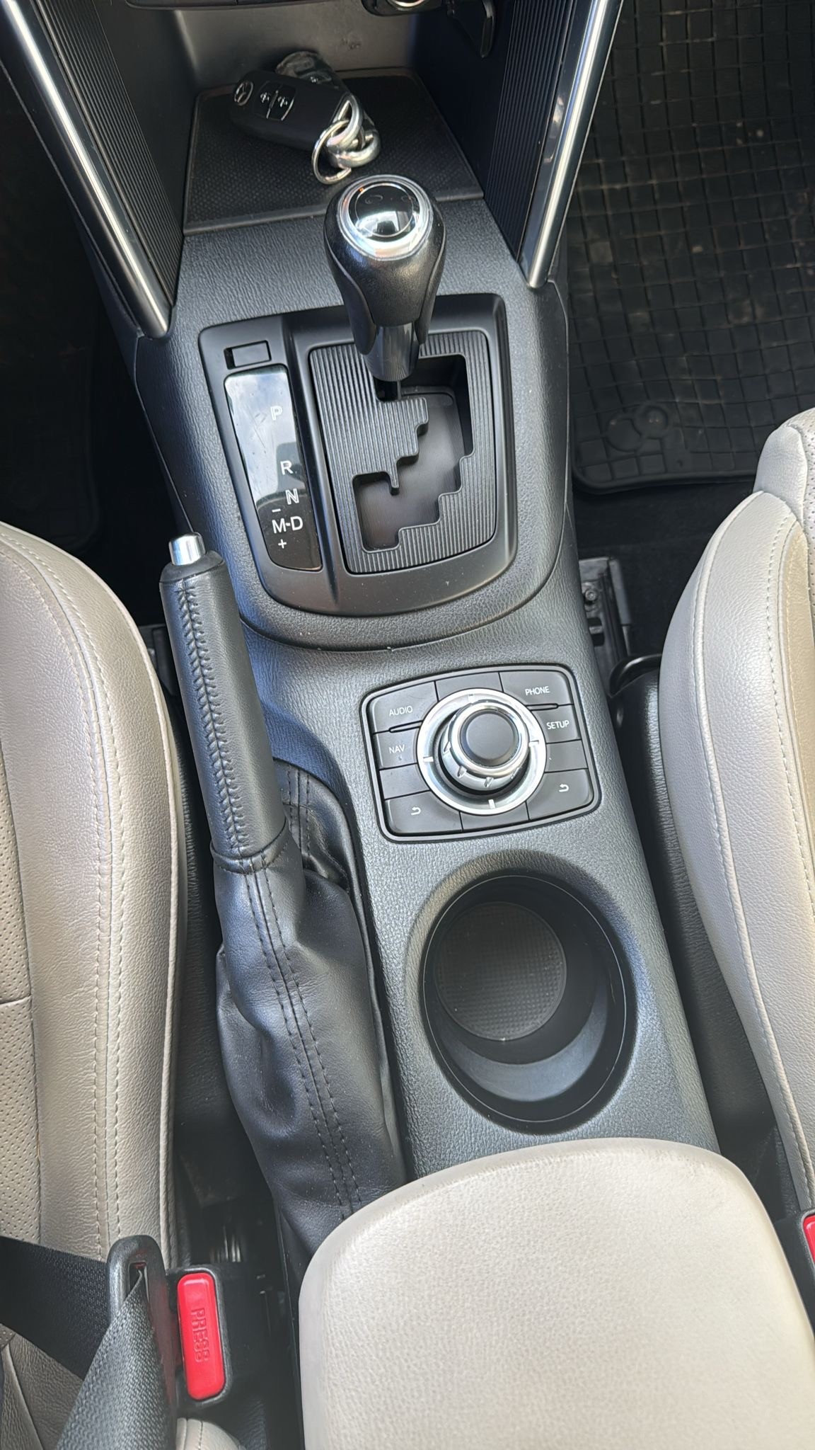 MAZDA CX-5 2.2 D HP Revolution AWD Automatic-image-6