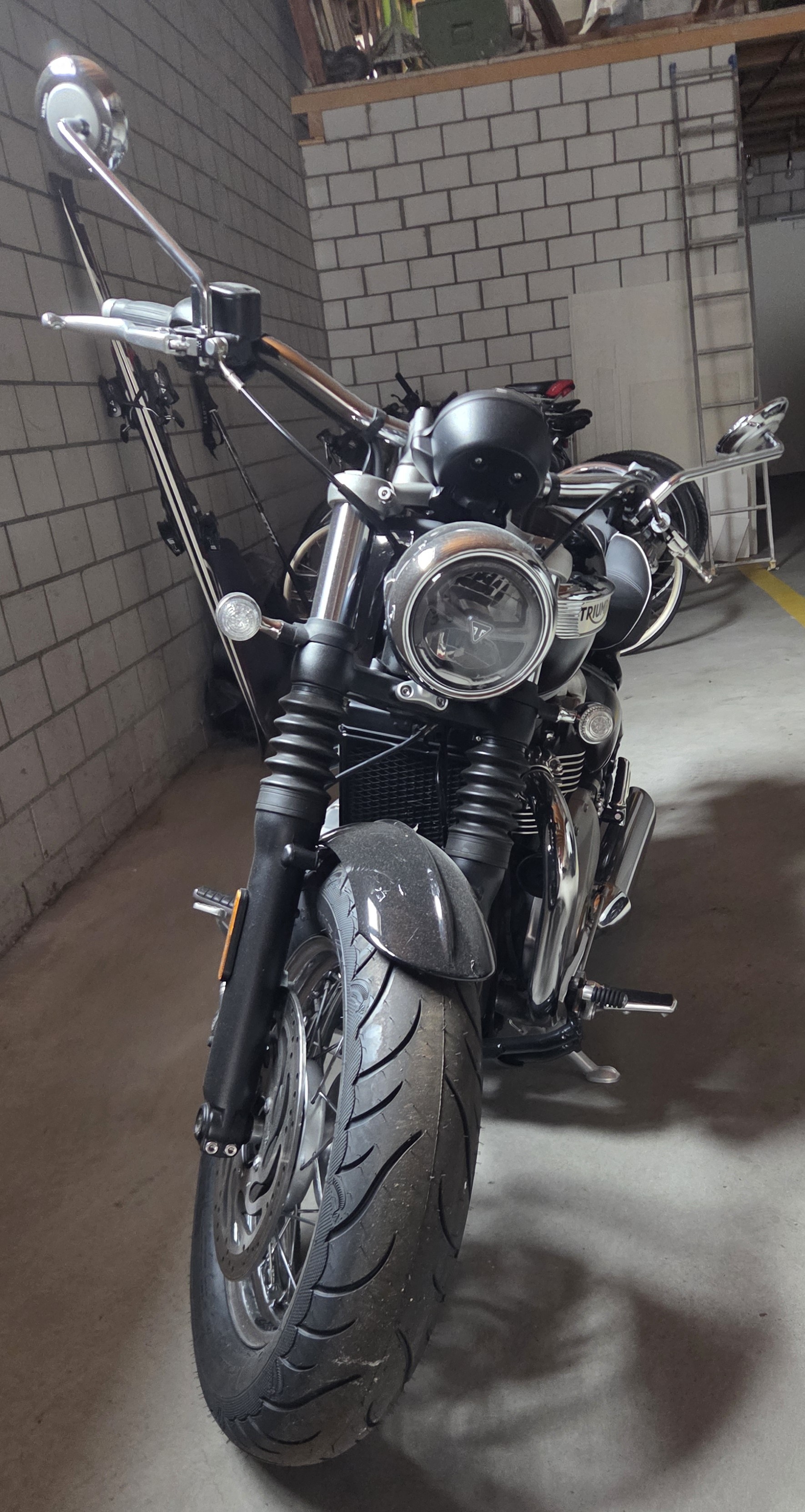 TRIUMPH Bonneville 1200 Speedmaster-image-5