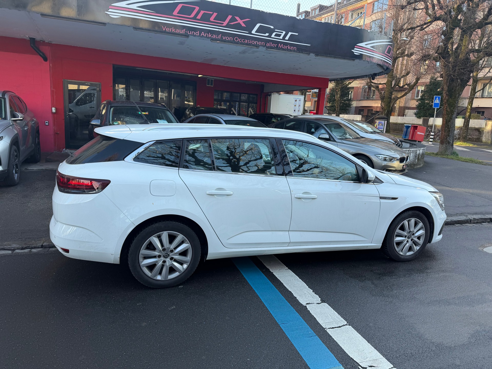 RENAULT Mégane Grandtour 1.5 dCi Business EDC-image-5