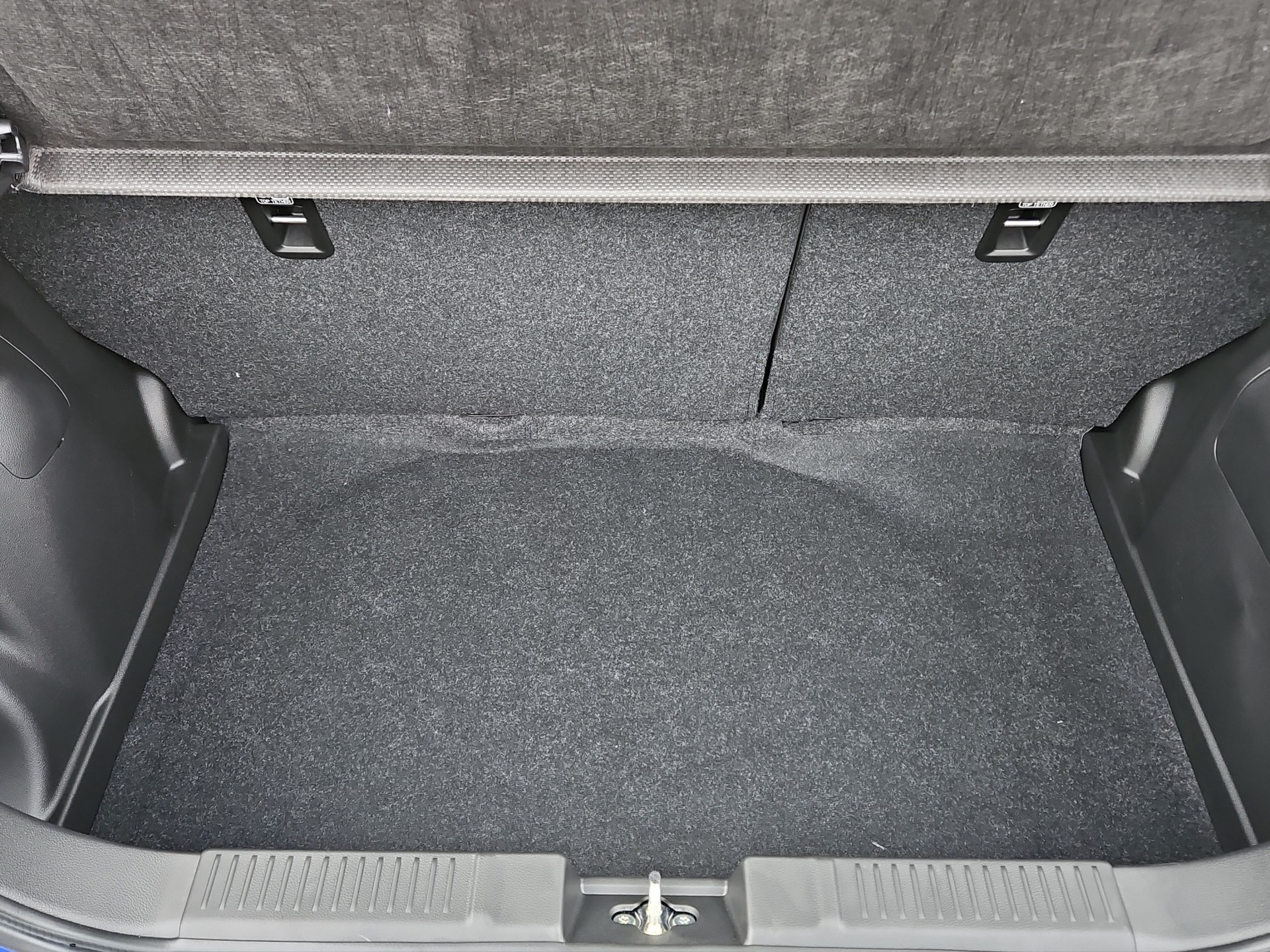 SUZUKI Swift 1.2 Compact Top Hybrid 4x4-image-8