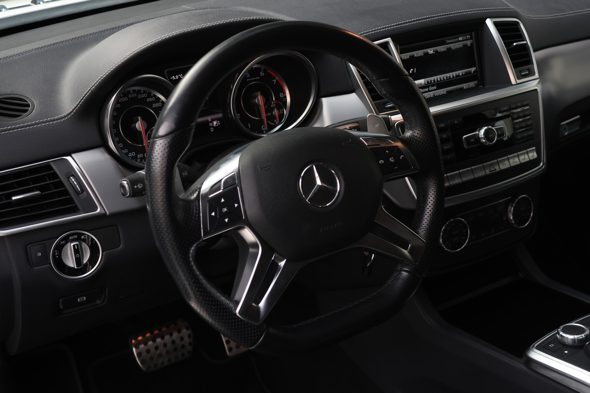 MERCEDES-BENZ ML 63 AMG Executive 4Matic Speedshift-image-13