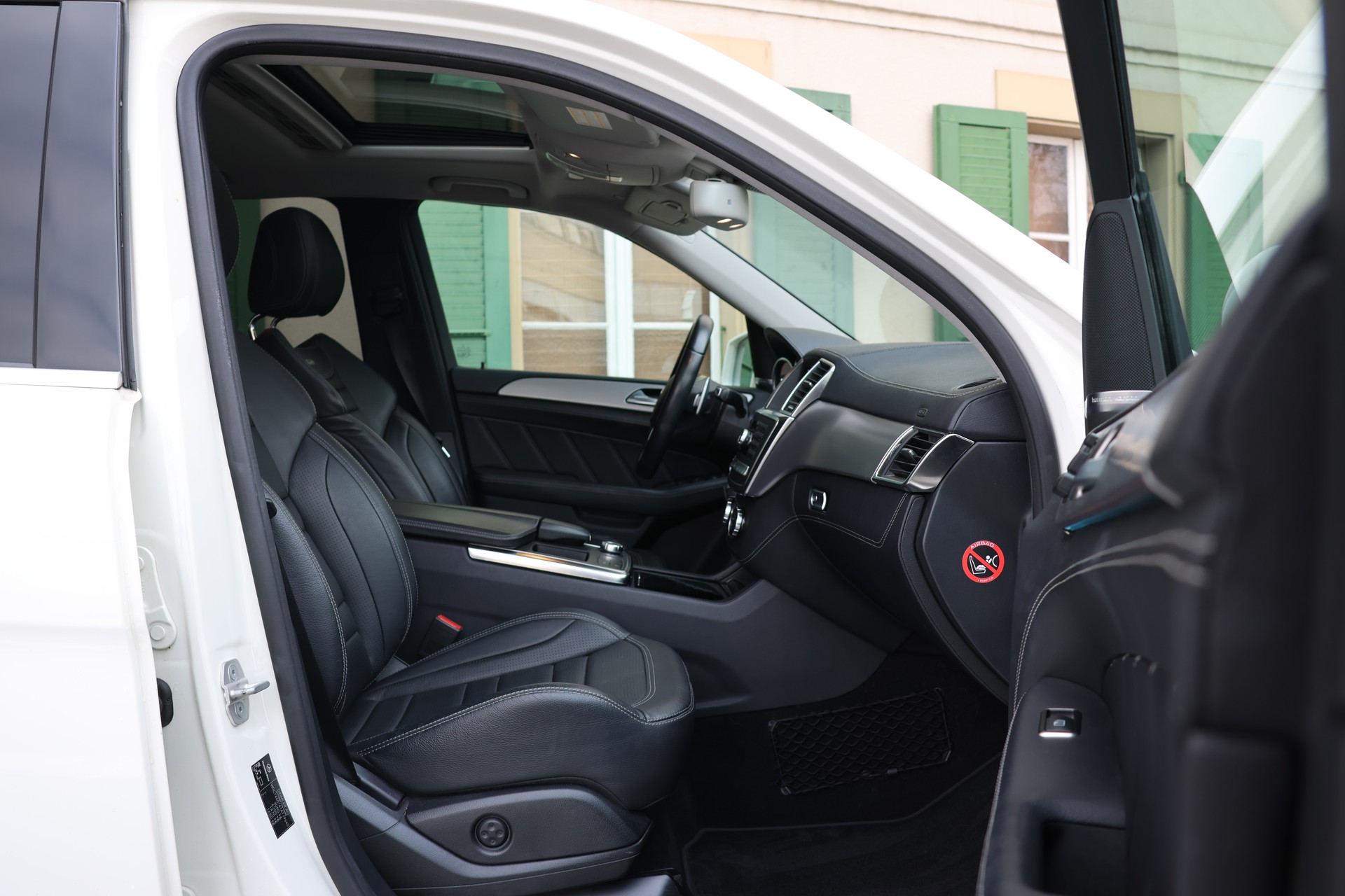 MERCEDES-BENZ ML 63 AMG Executive 4Matic Speedshift-image-10