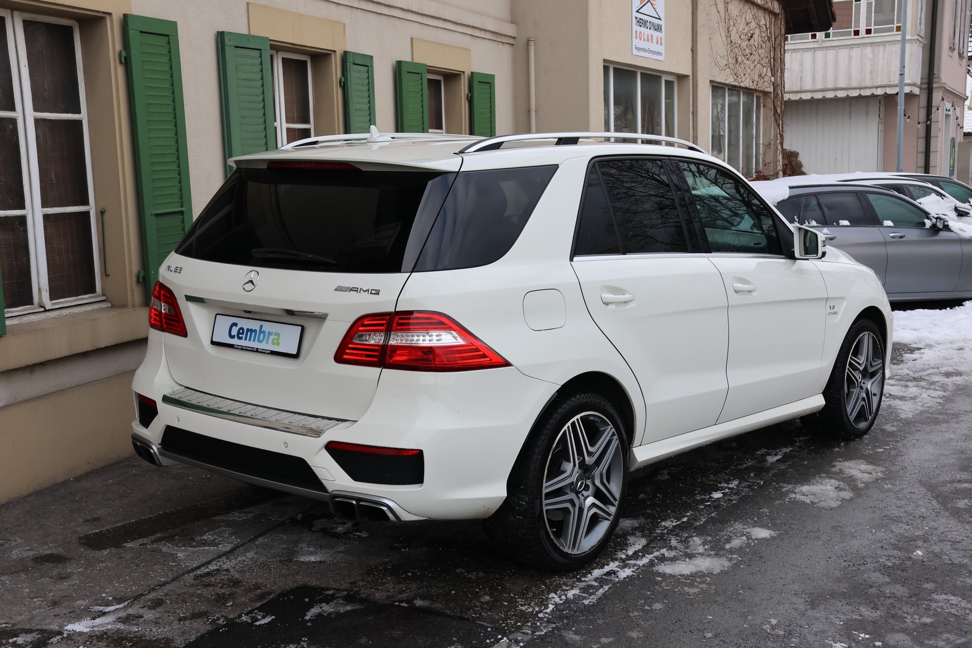 MERCEDES-BENZ ML 63 AMG Executive 4Matic Speedshift-image-5