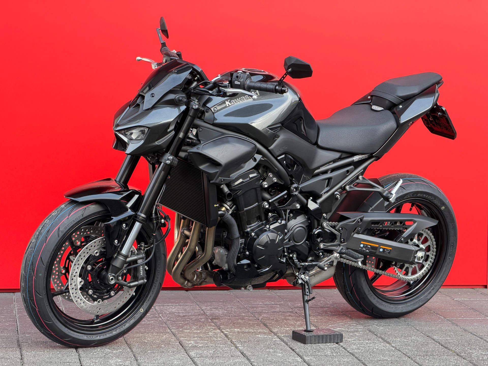 KAWASAKI Z 900-image-2