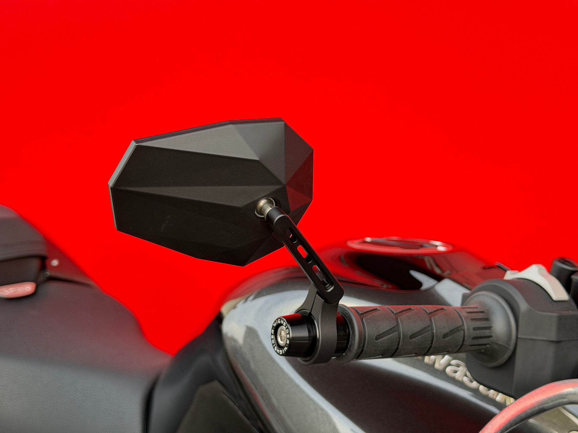 KAWASAKI Z 900-image-8