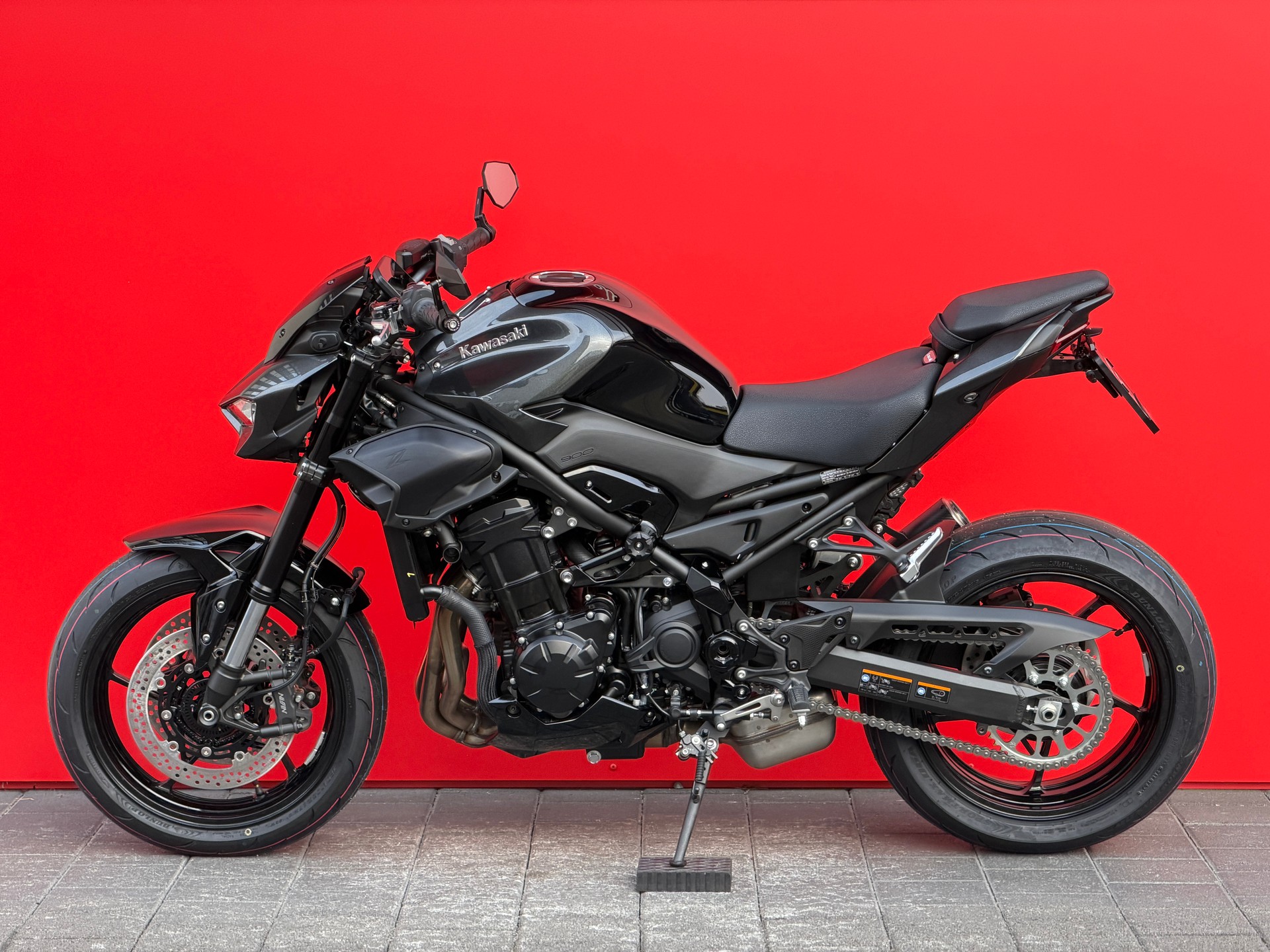 KAWASAKI Z 900-image-13
