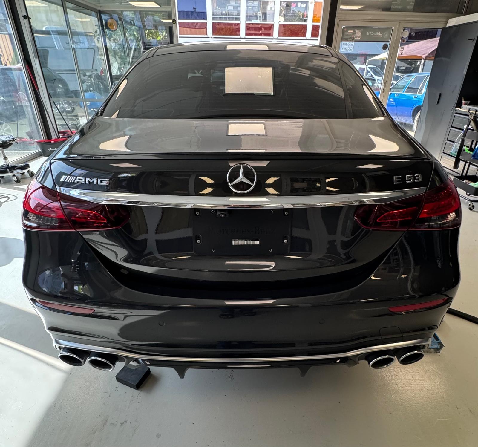 MERCEDES-BENZ AMG E53 4Matic-showroom-element-3