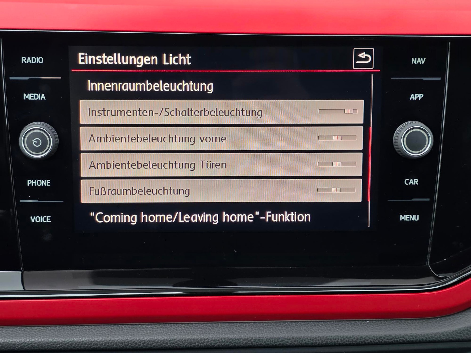 VW Polo 2.0 TSI GTI DSG ** DRIVE ASSIS. - SICHERHEITS PAKET - SPORT FAHRWERK -KEYLESS -APPLE CAR PLAY- LED - ALLES IN SCHWARZ-image-18