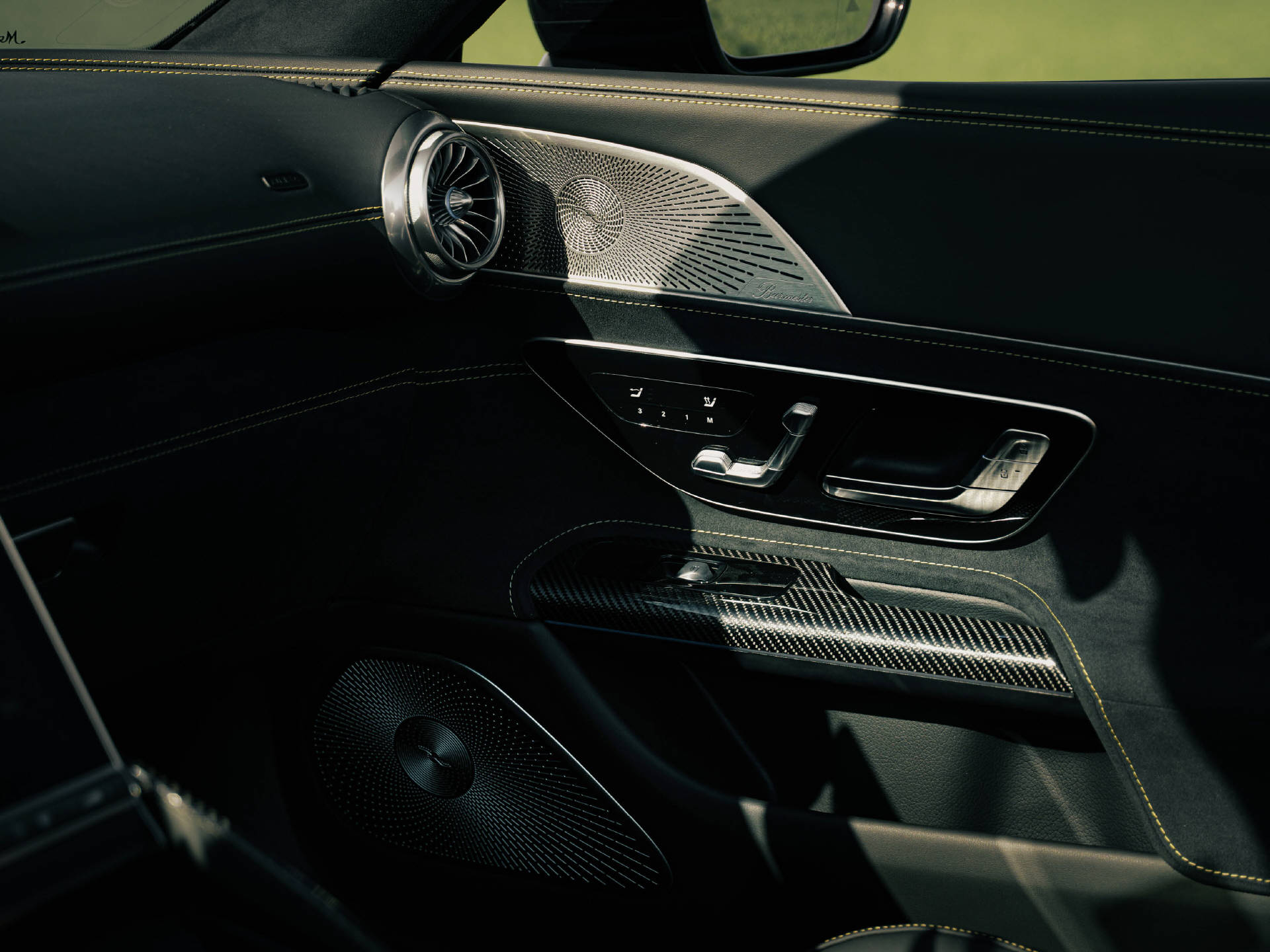 MERCEDES-BENZ SL 63 AMG+ Executive Edition-image-13
