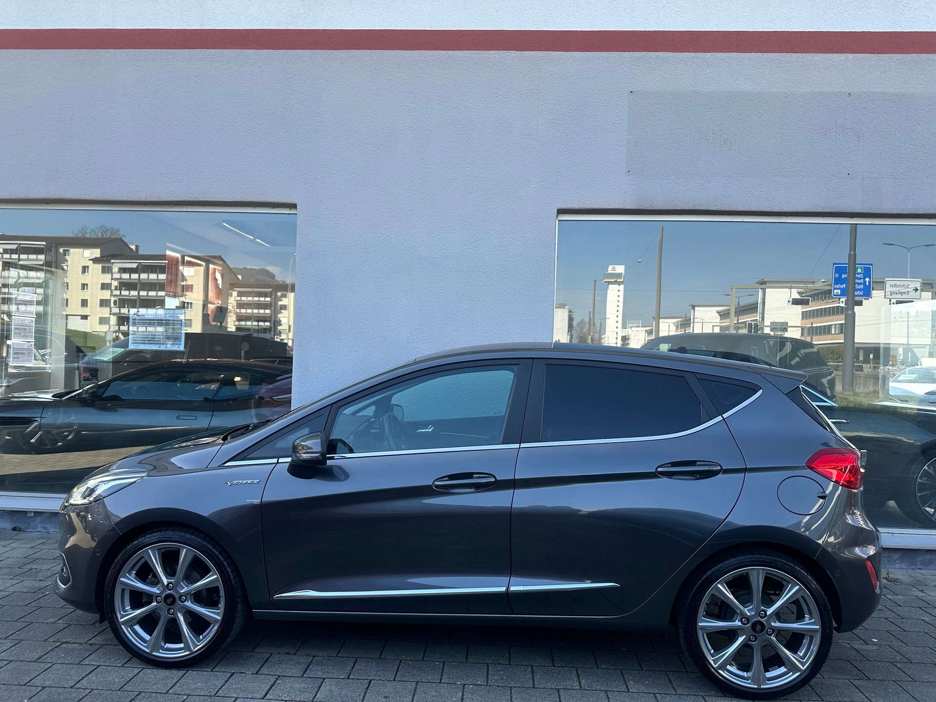FORD Fiesta 1.0 SCTi Vignale Automat-showroom-element-3