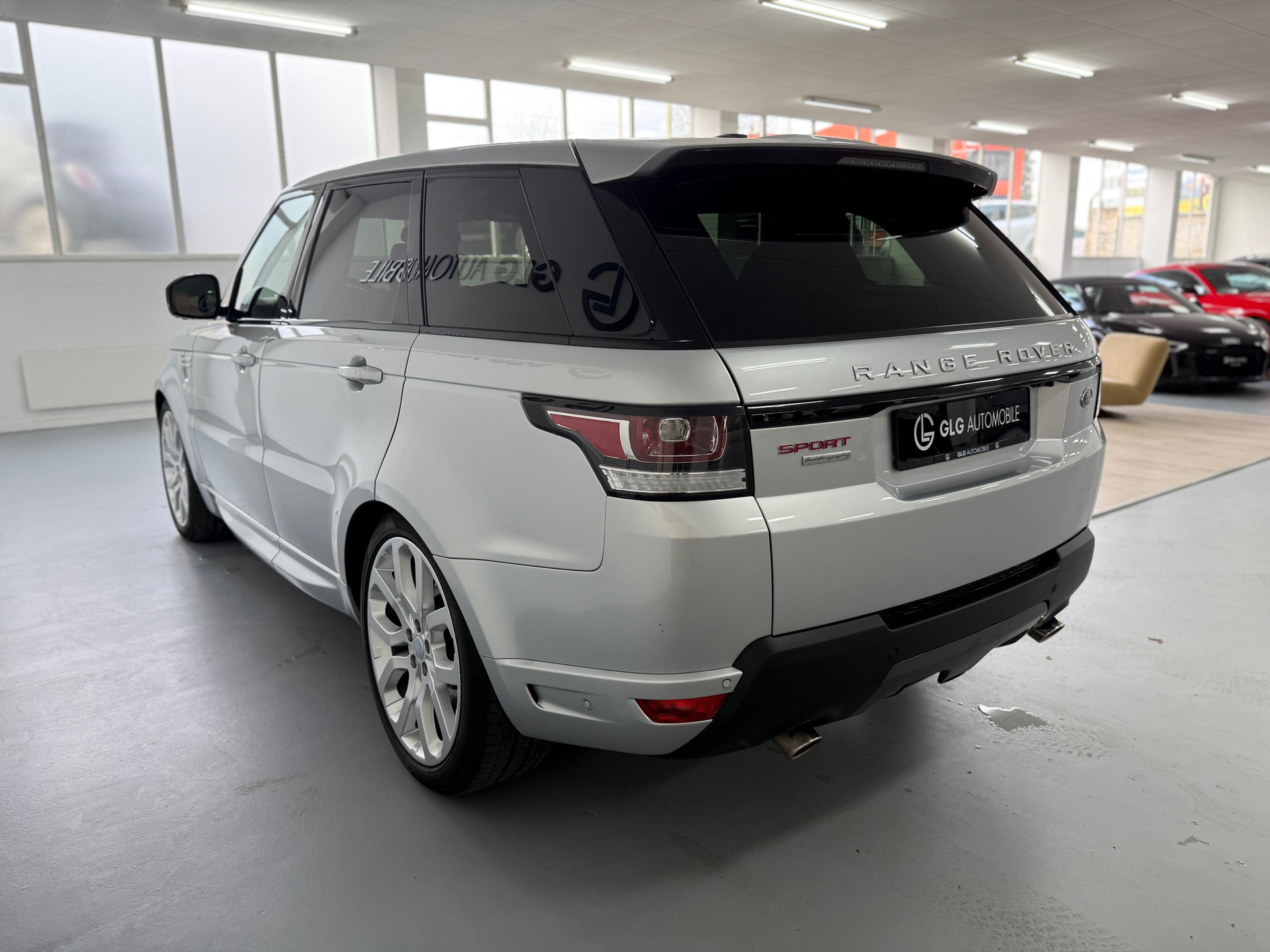 LAND ROVER Range Rover Sport 4.4 SDV8 Autobiography Dynamic A-image-5