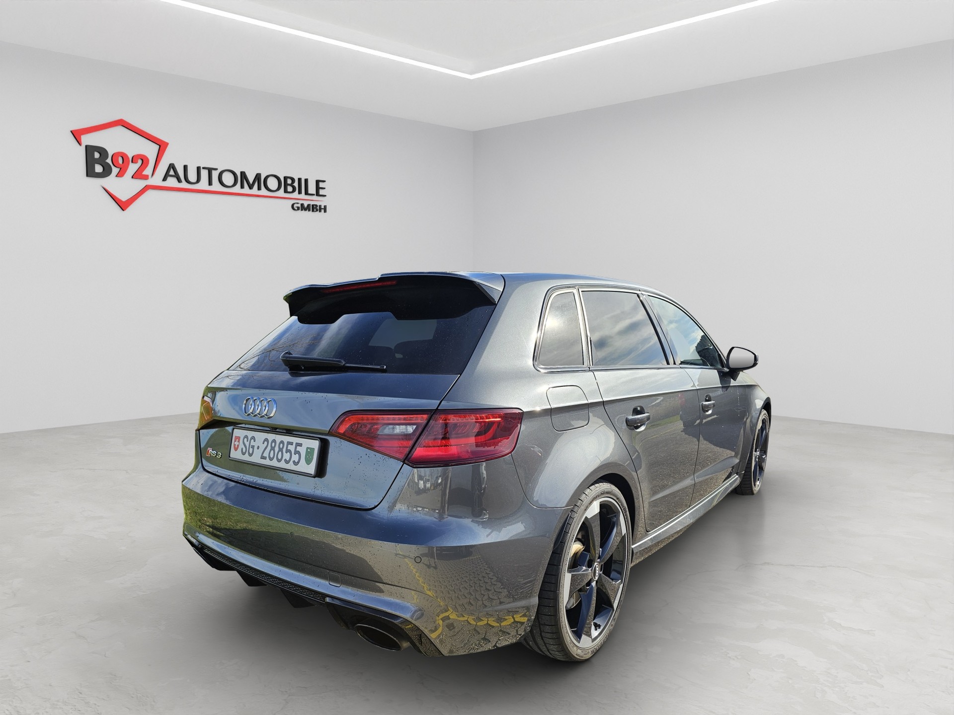 AUDI RS3 2.5 TSI quattro S-tronic-showroom-element-3