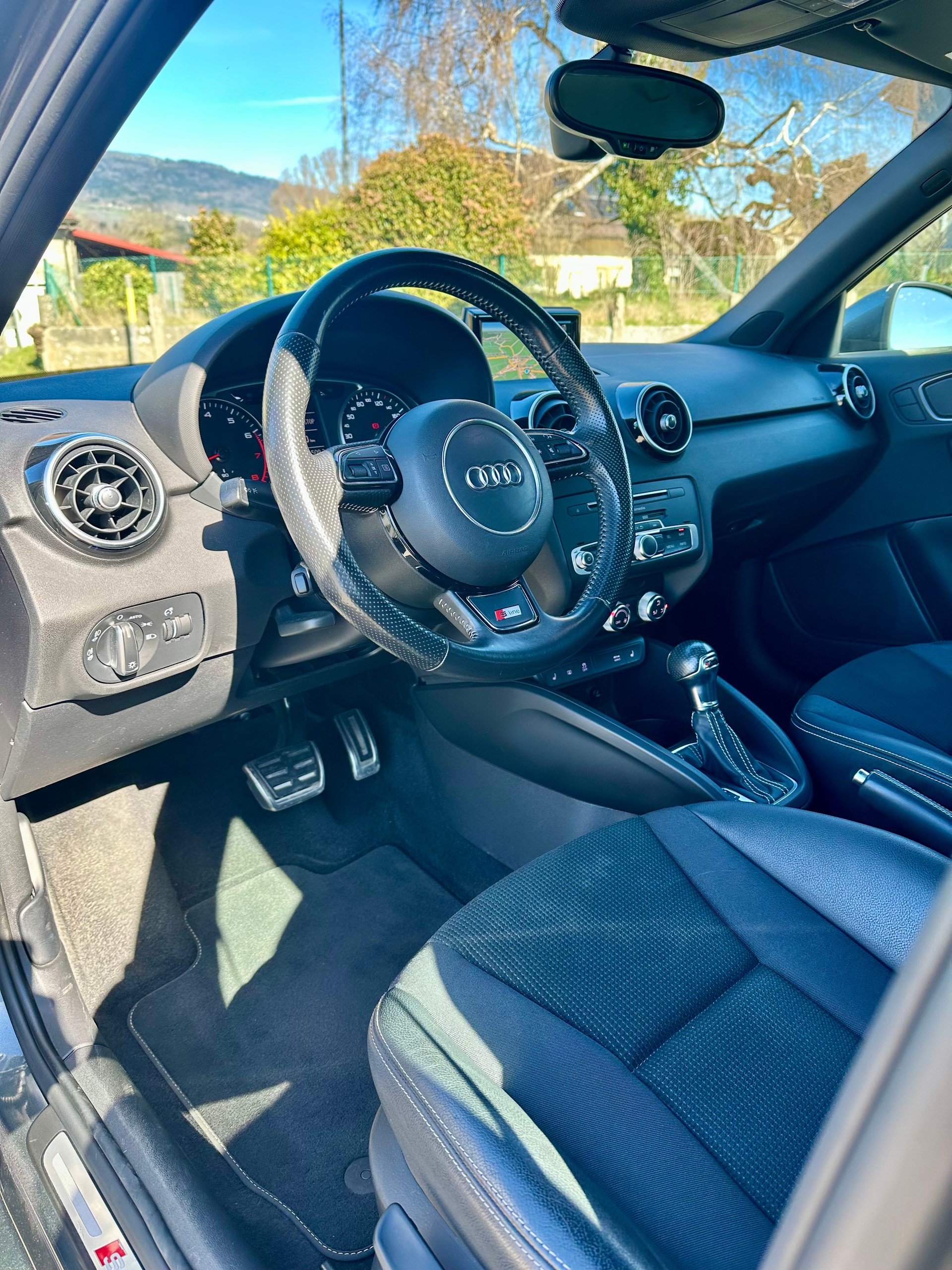 AUDI A1 Sportback 1.4 TFSI S-LINE Sport S-tronic-image-9