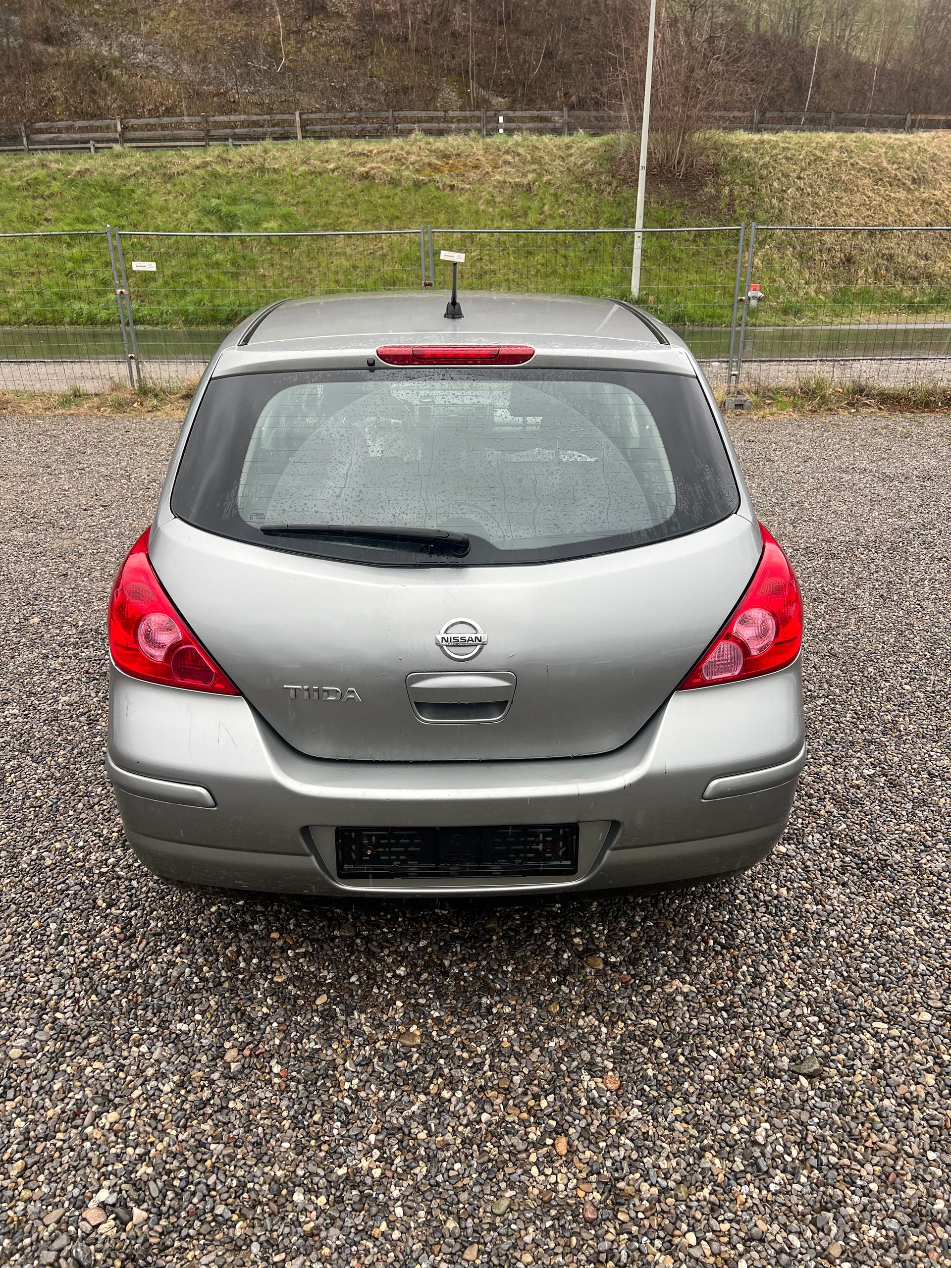 NISSAN Tiida 1.8 tekna-image-1
