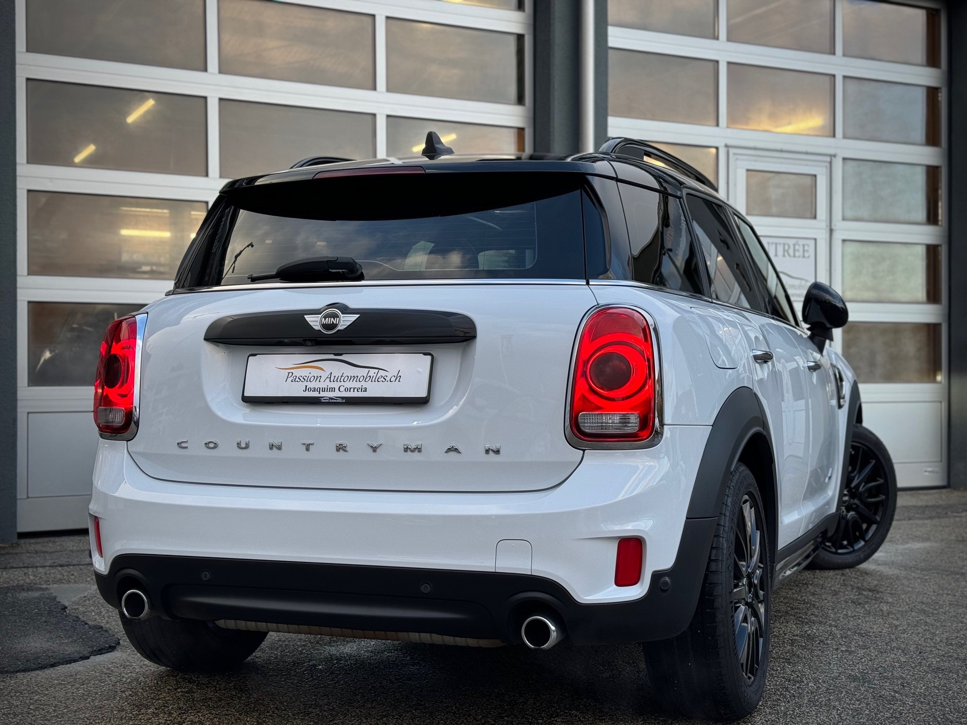 MINI Countryman Cooper S ALL4 Steptronic - Véhicule Suisse (CH)-image-1