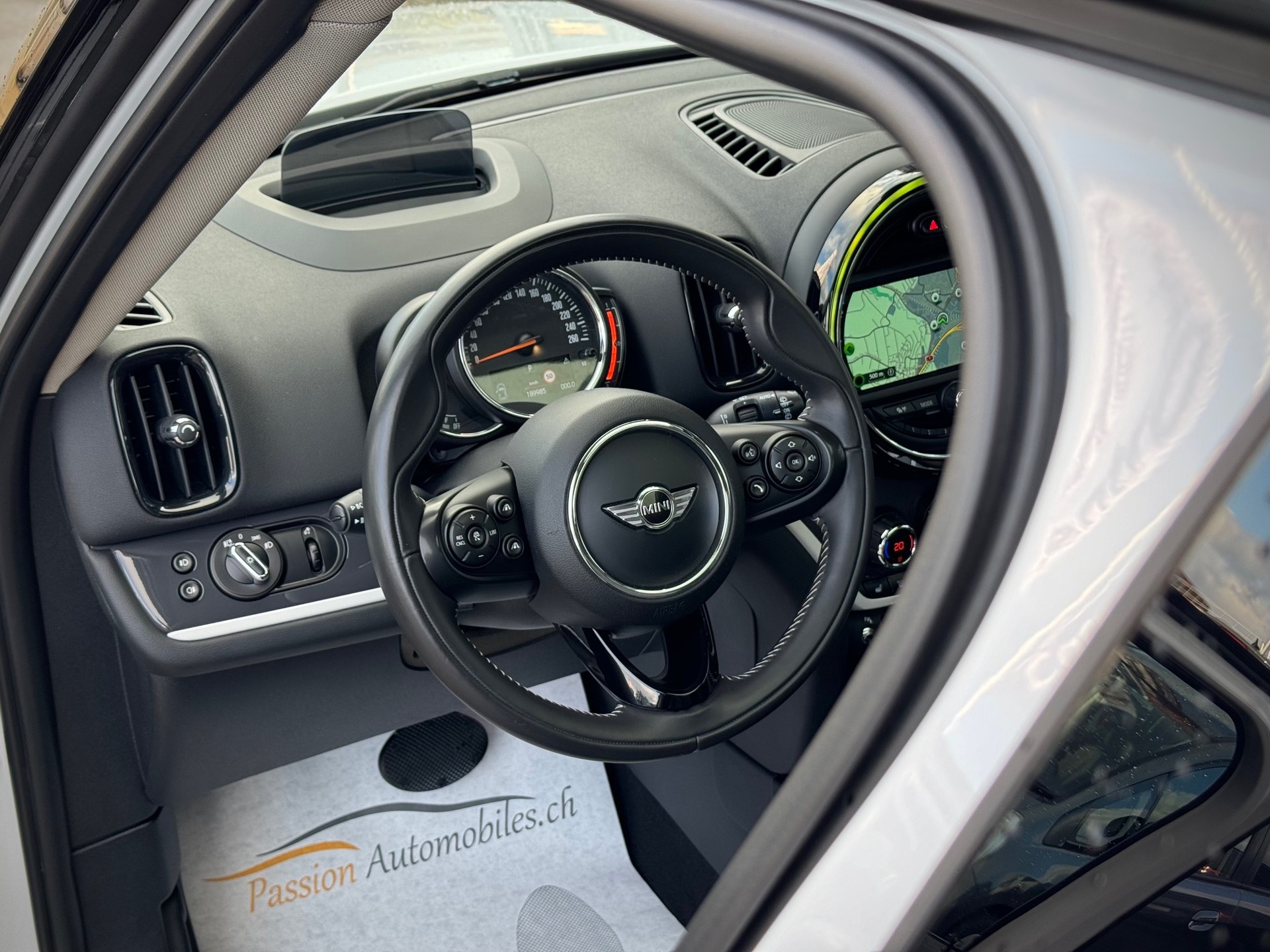 MINI Countryman Cooper S ALL4 Steptronic - Véhicule Suisse (CH)-image-6