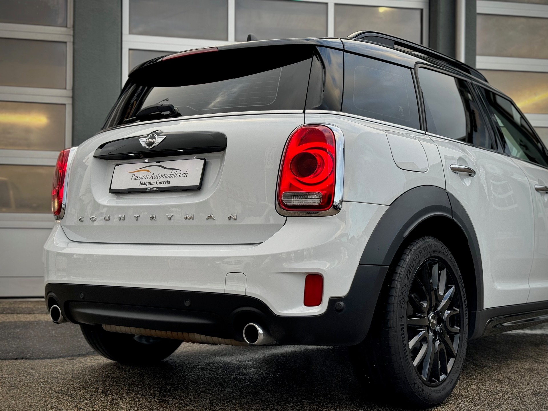 MINI Countryman Cooper S ALL4 Steptronic - Véhicule Suisse (CH)-image-3