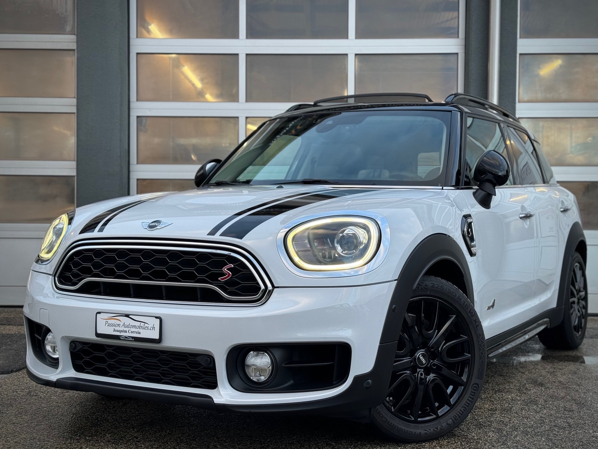 MINI Countryman Cooper S ALL4 Steptronic - Véhicule Suisse (CH)