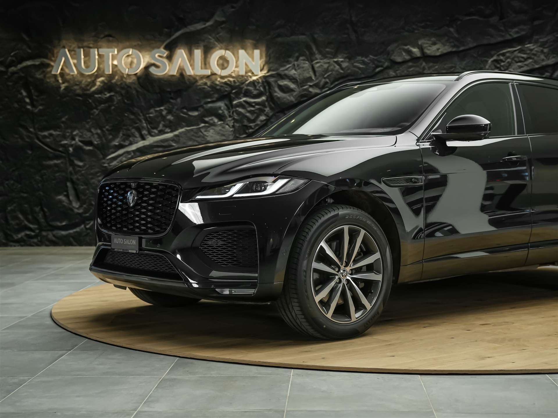 JAGUAR F-Pace 3.0 D I6 R-Dynamic SE AWD *Facelift*Panorama*Head-Up*-image-15