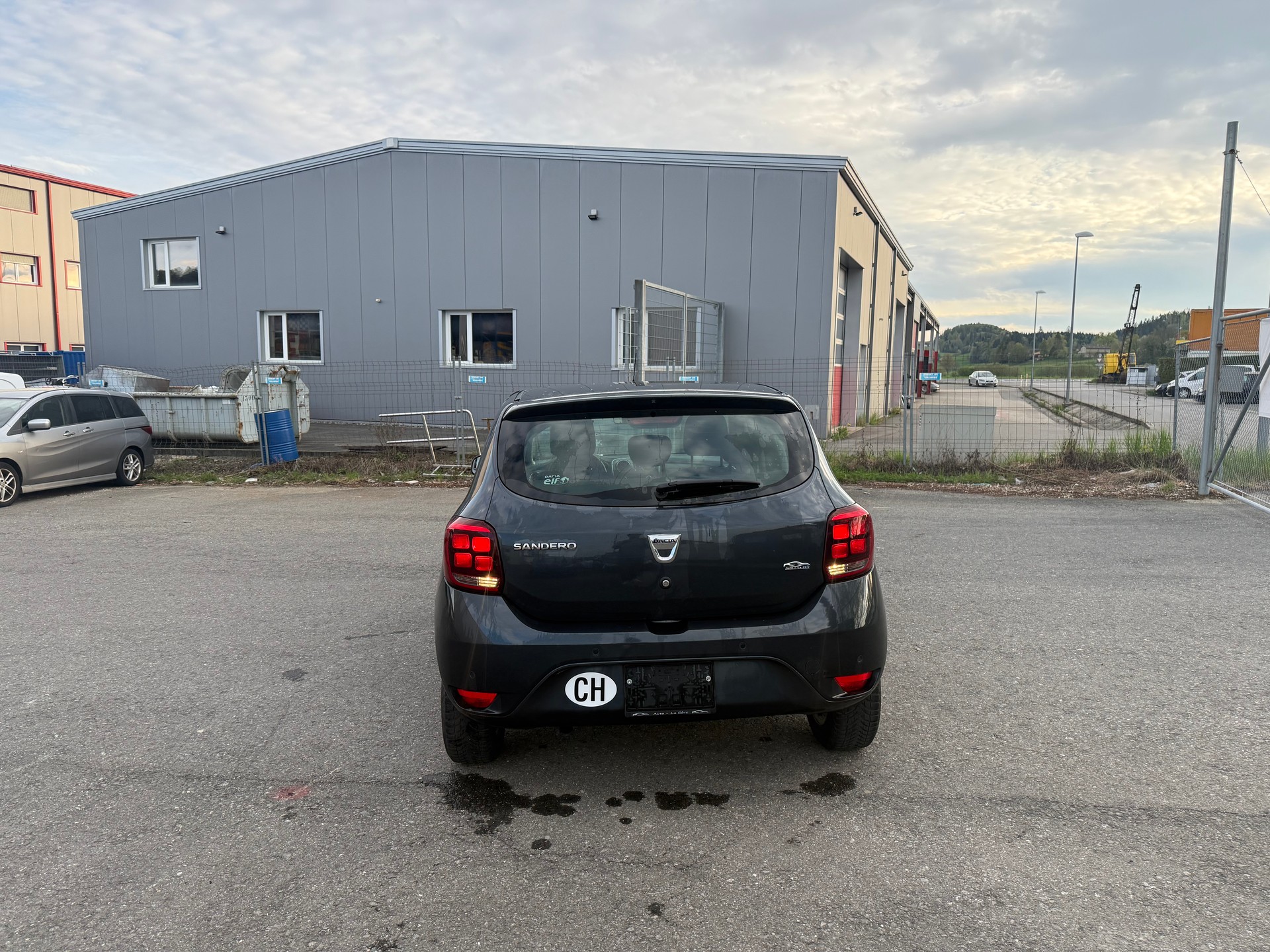 DACIA Sandero TCe 90 Lauréate Automatic-image-14