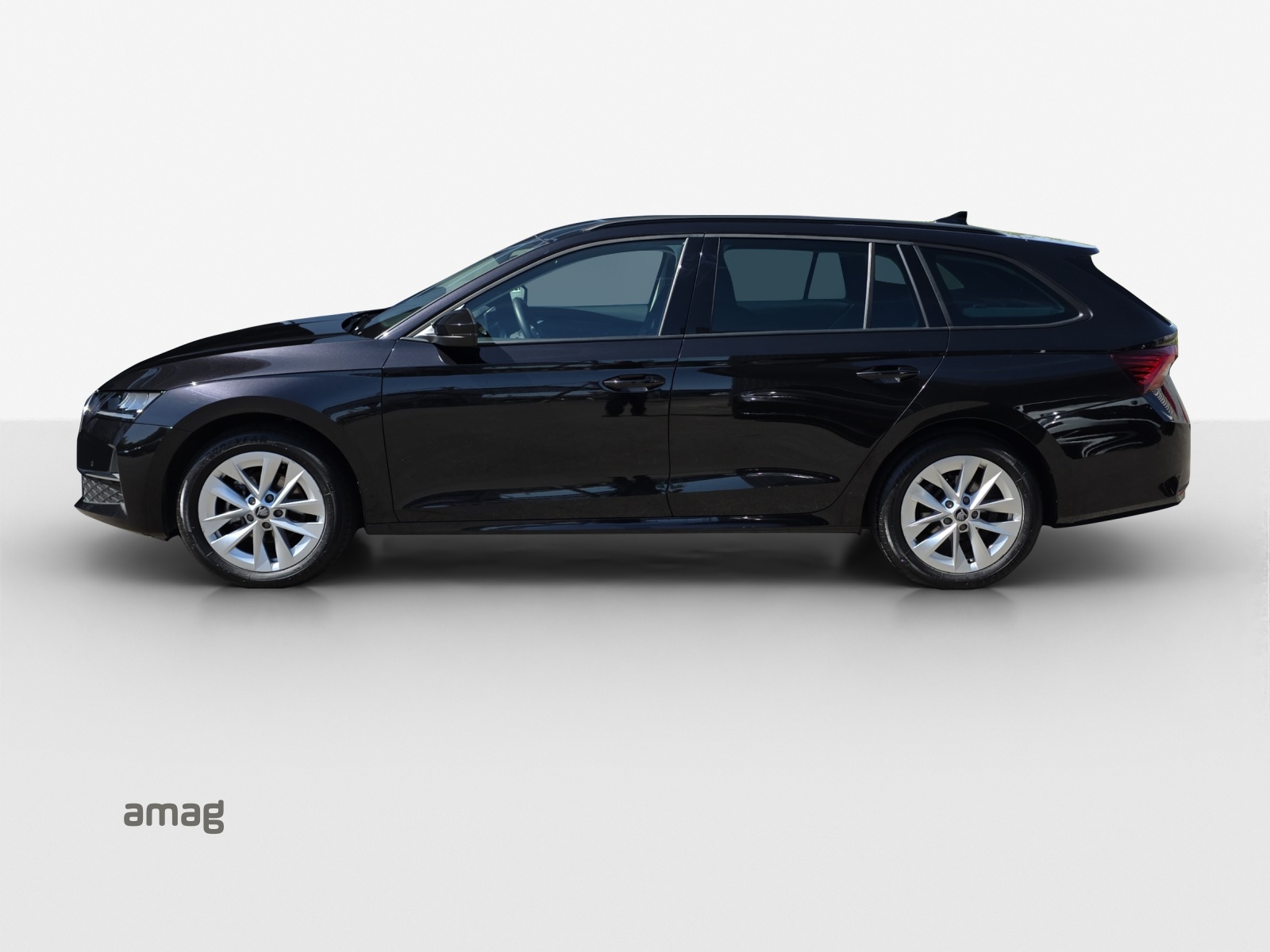 SKODA Octavia Combi 1.5 TSI mHEV DSG Dynamic-showroom-element-1