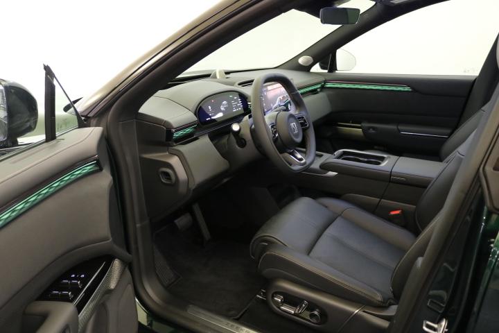 ZEEKR 7X Privilege AWD-showroom-element-3