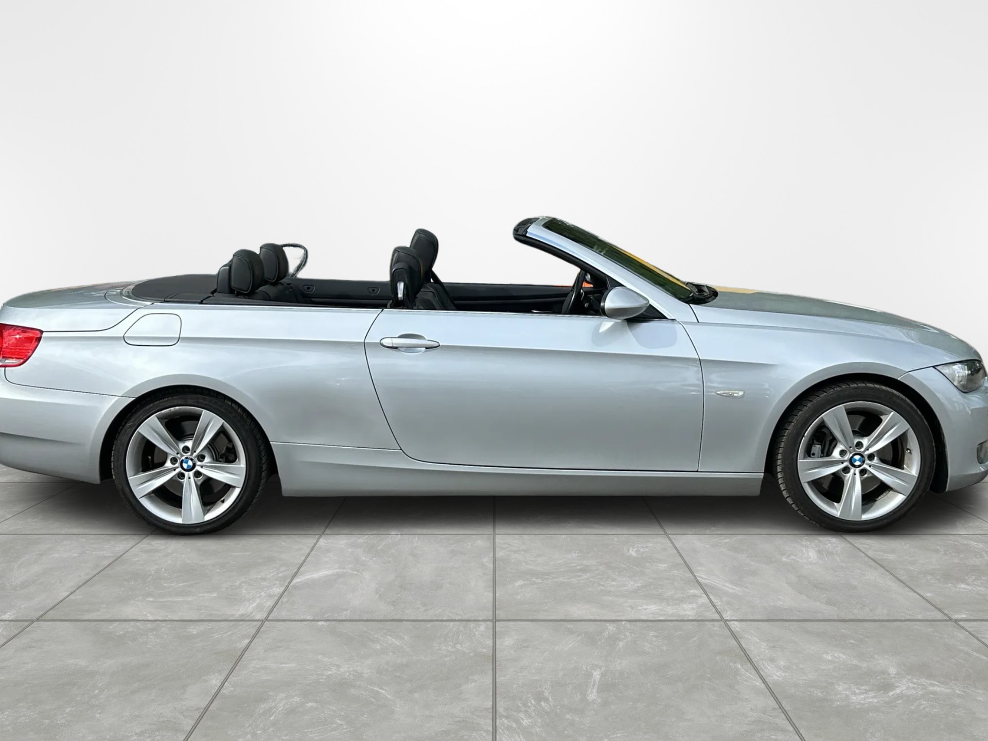 BMW 335i Cabriolet Steptronic-image-8