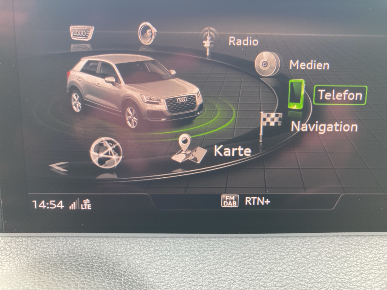 AUDI Q2 35 TFSI S-tronic-image-15