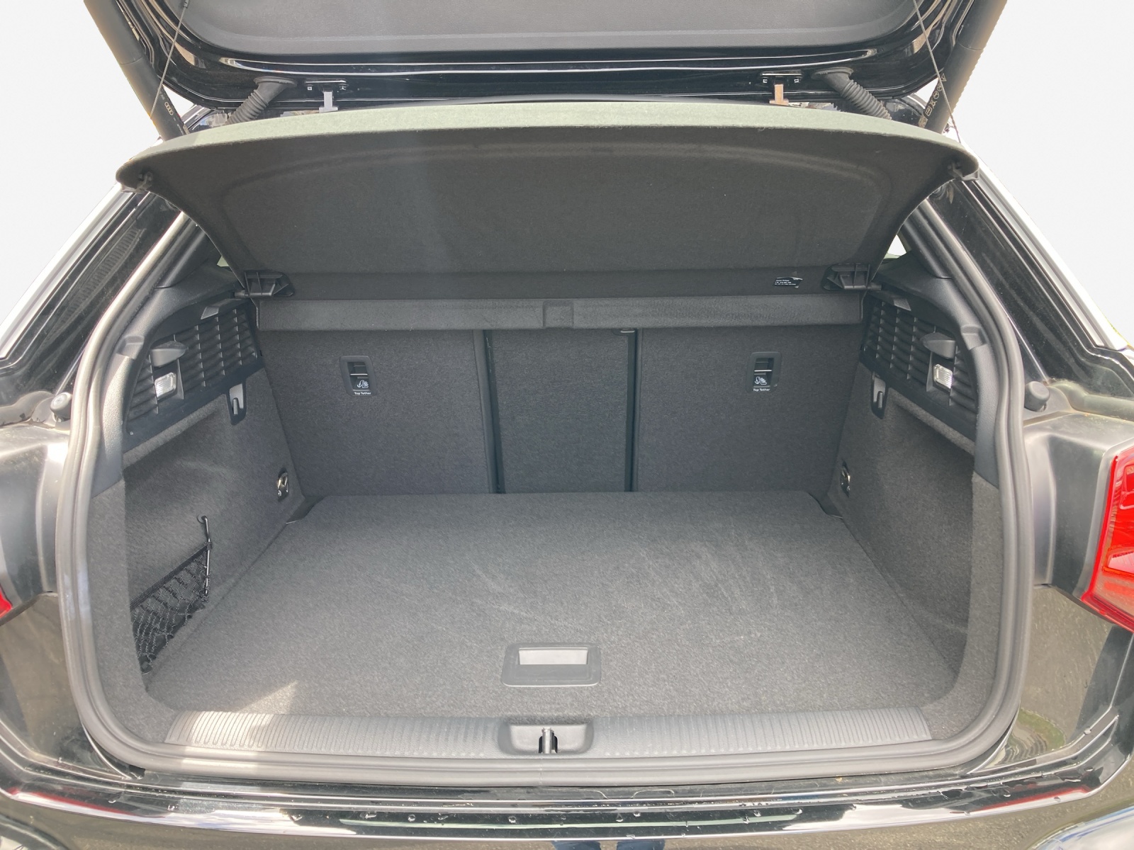 AUDI Q2 35 TFSI S-tronic-image-12