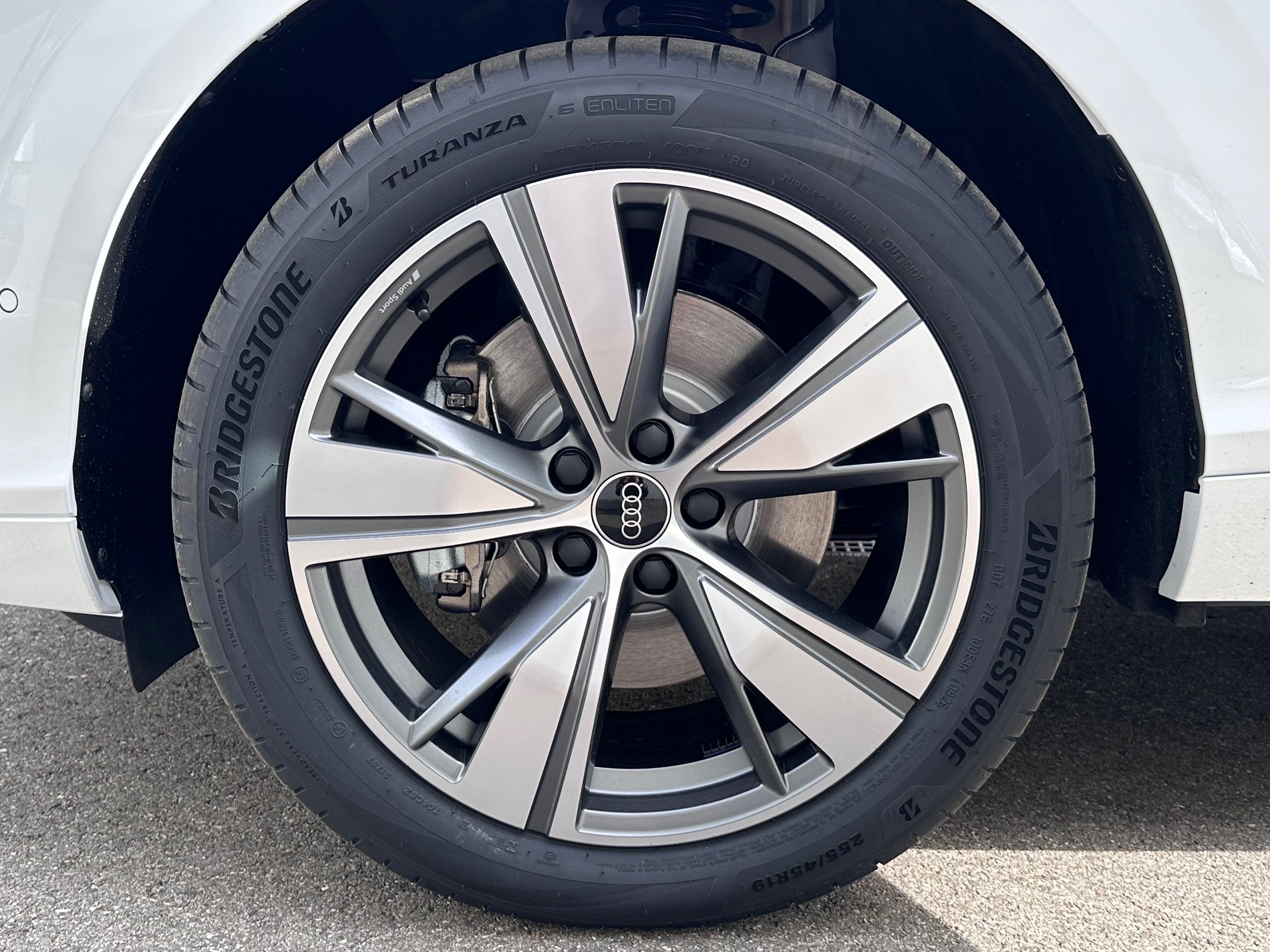 AUDI Q3 SUV TDI quattro 142 kW S tronic-image-15