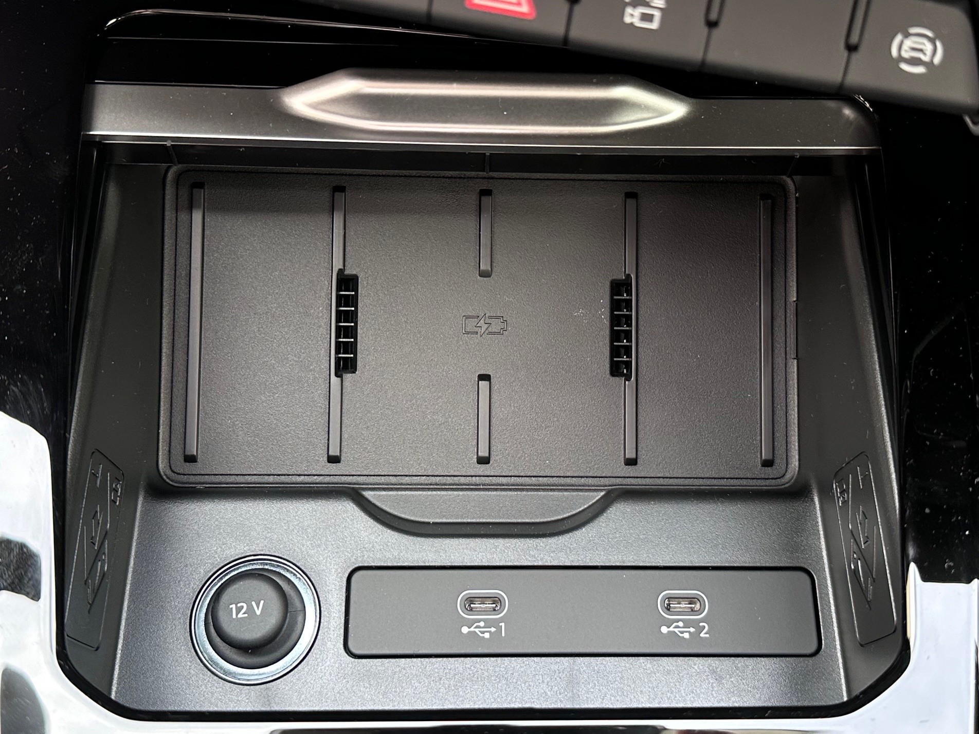 AUDI Q3 SUV TDI quattro 142 kW S tronic-image-13