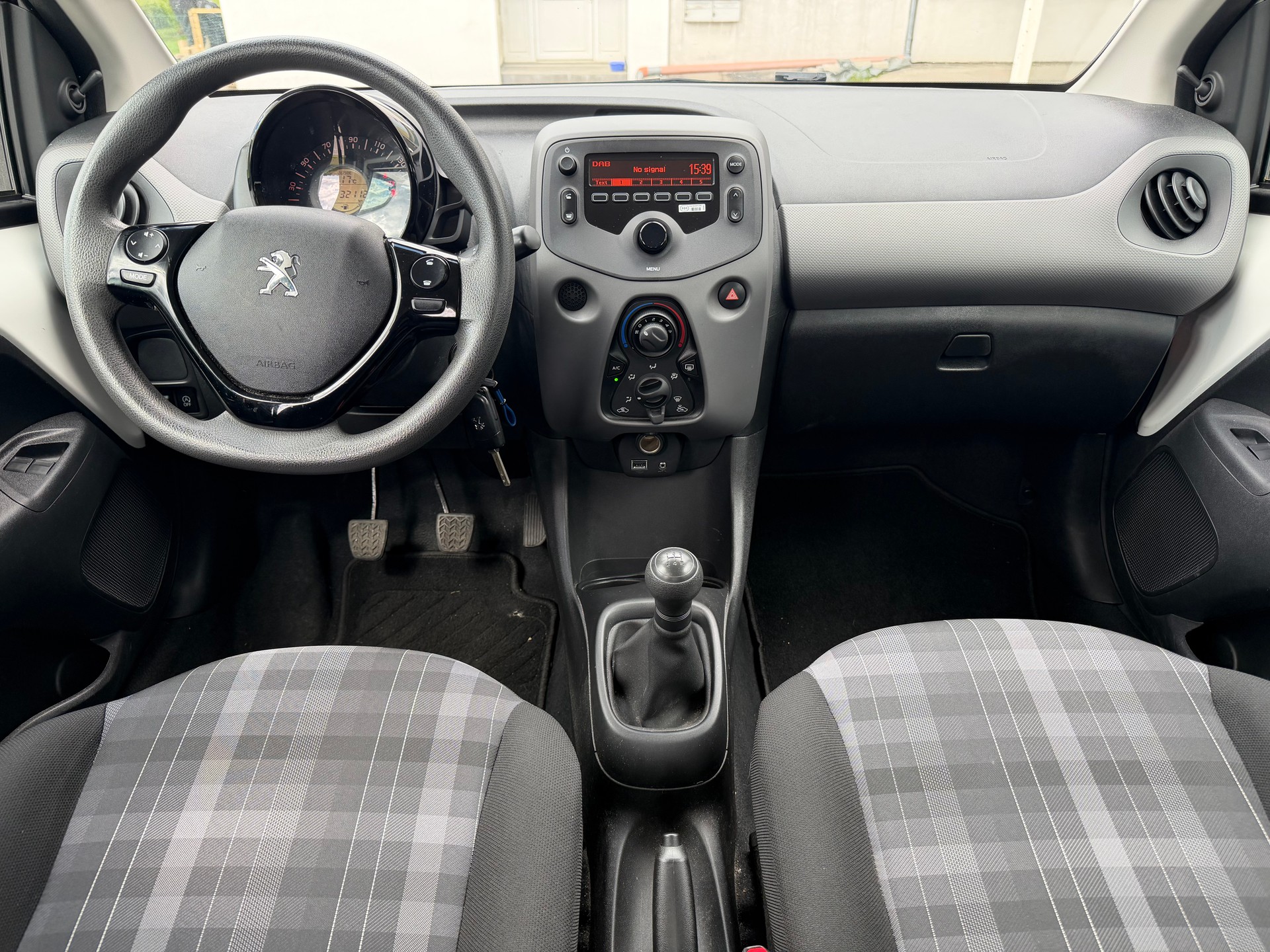 PEUGEOT 108 e-1.0 VTi Stop&Start Active Top-image-6