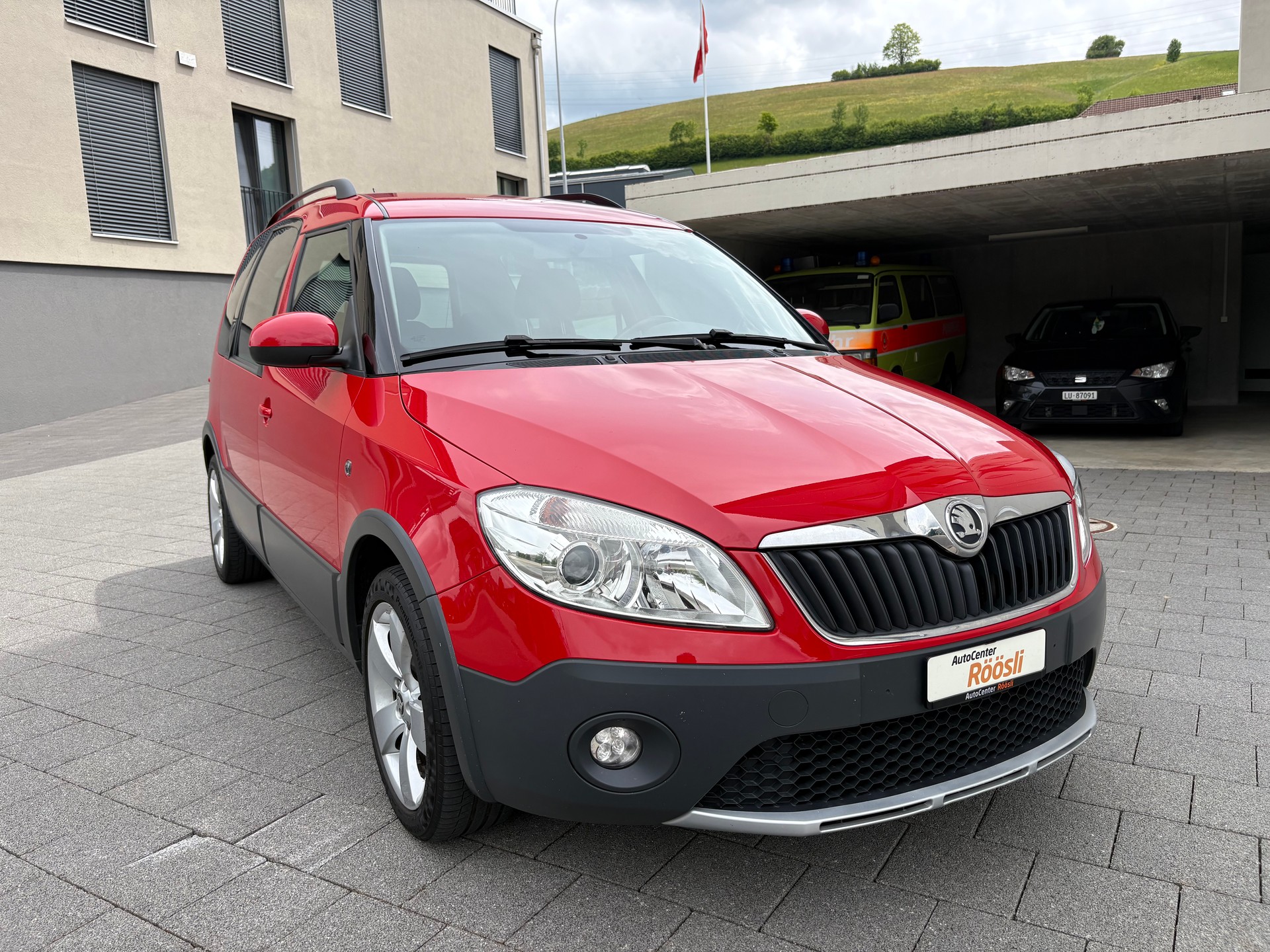 SKODA Roomster 1.2 TSI Scout-image-13