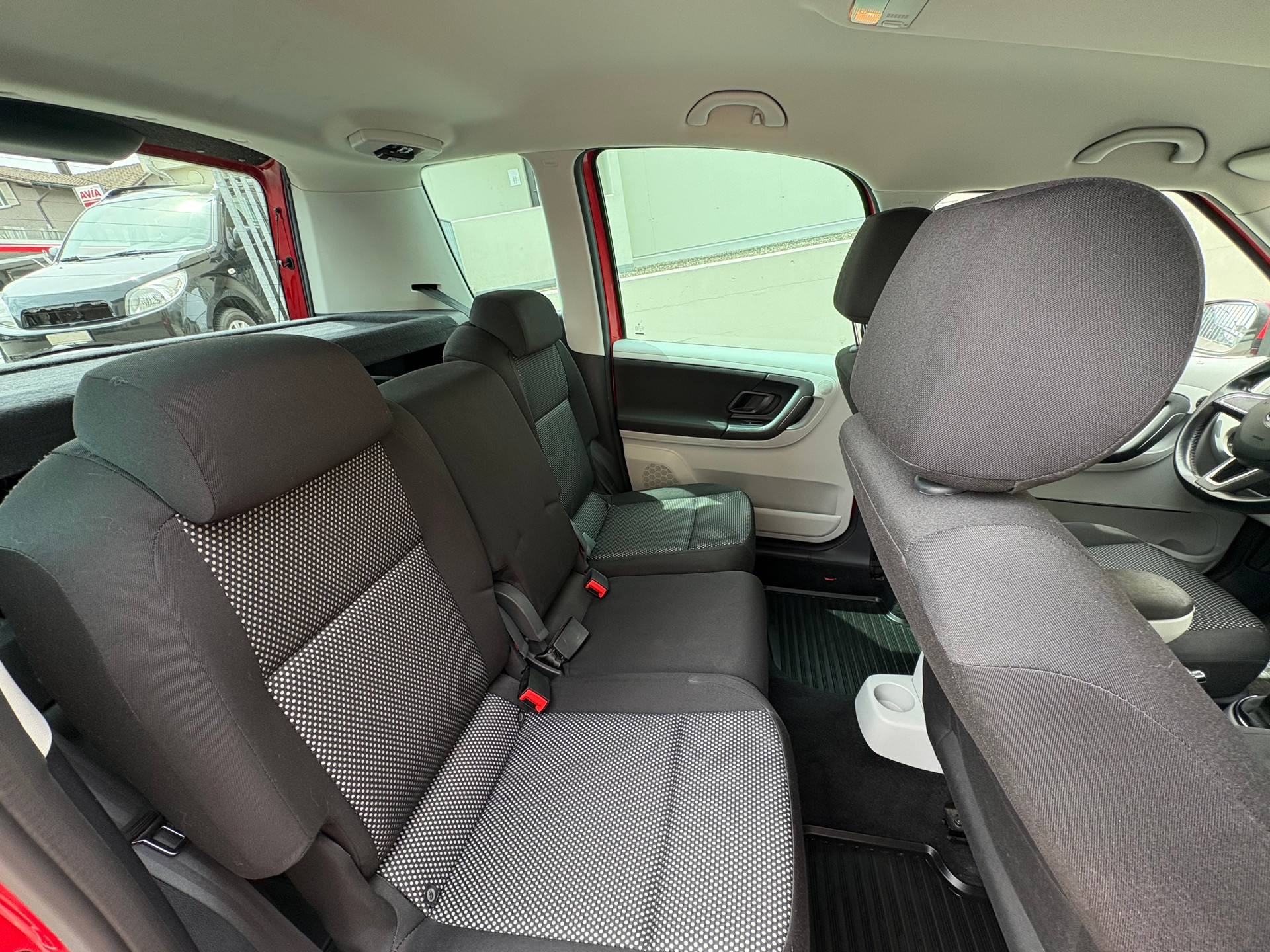 SKODA Roomster 1.2 TSI Scout-image-9