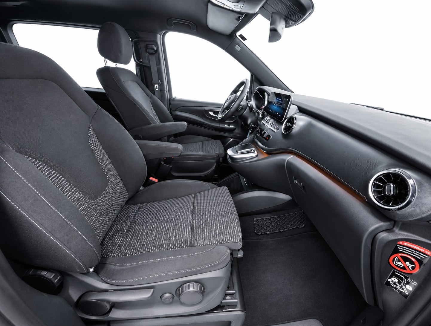 MERCEDES-BENZ V 250 d lang 4matic Van-image-9