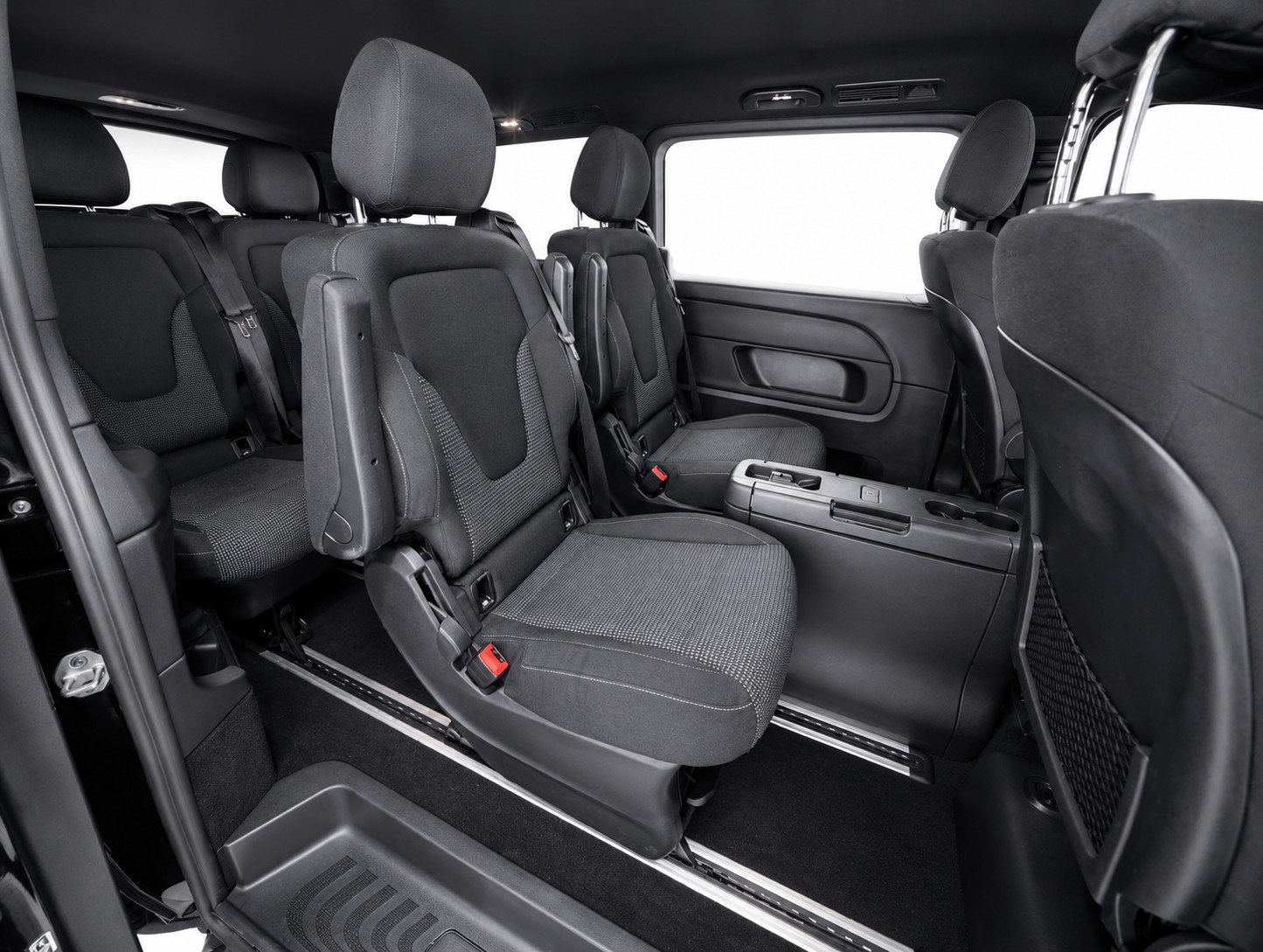 MERCEDES-BENZ V 250 d lang 4matic Van-image-10