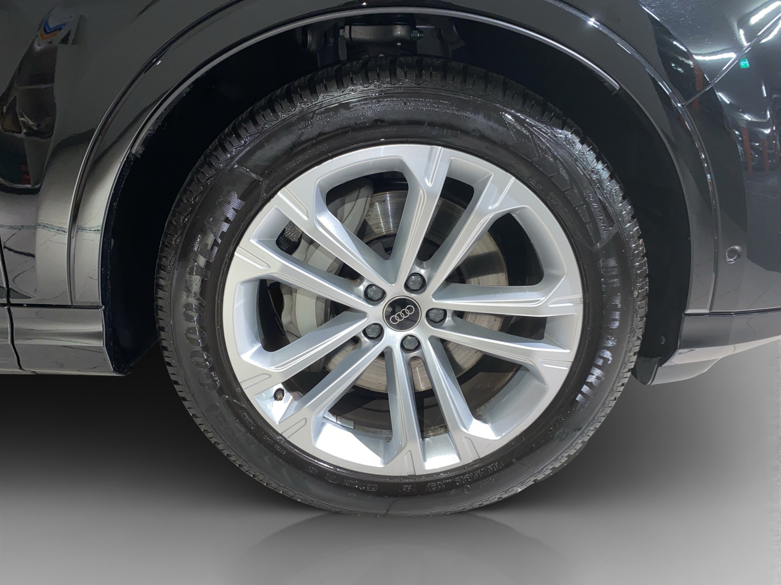 AUDI Q7 55 TFSI S line quattro tiptronic-image-15