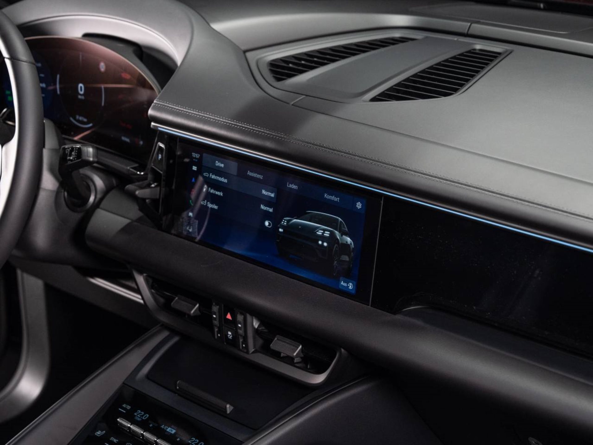 PORSCHE Macan 4S-image-9