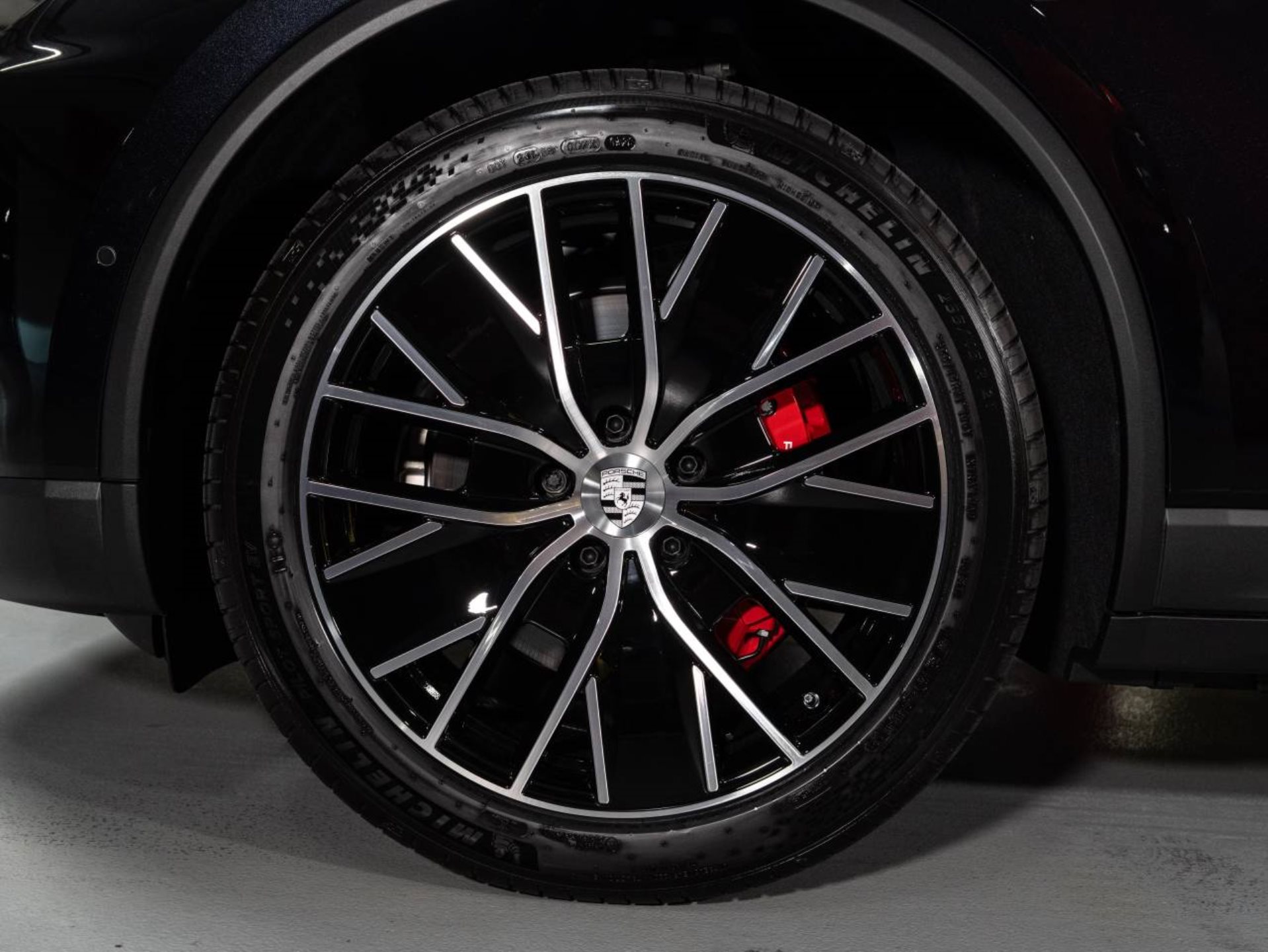 PORSCHE Macan 4S-image-19