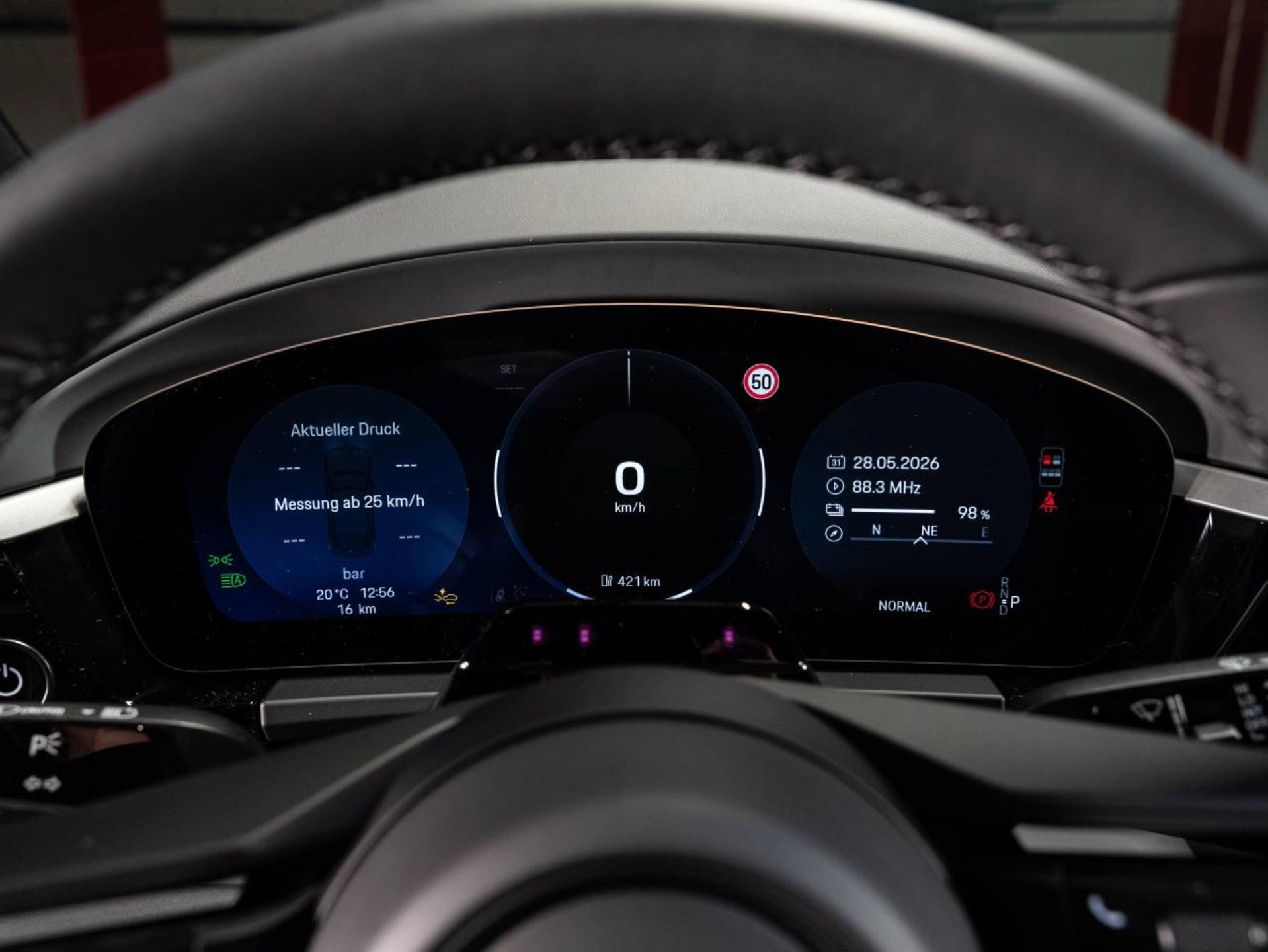 PORSCHE Macan 4S-image-10