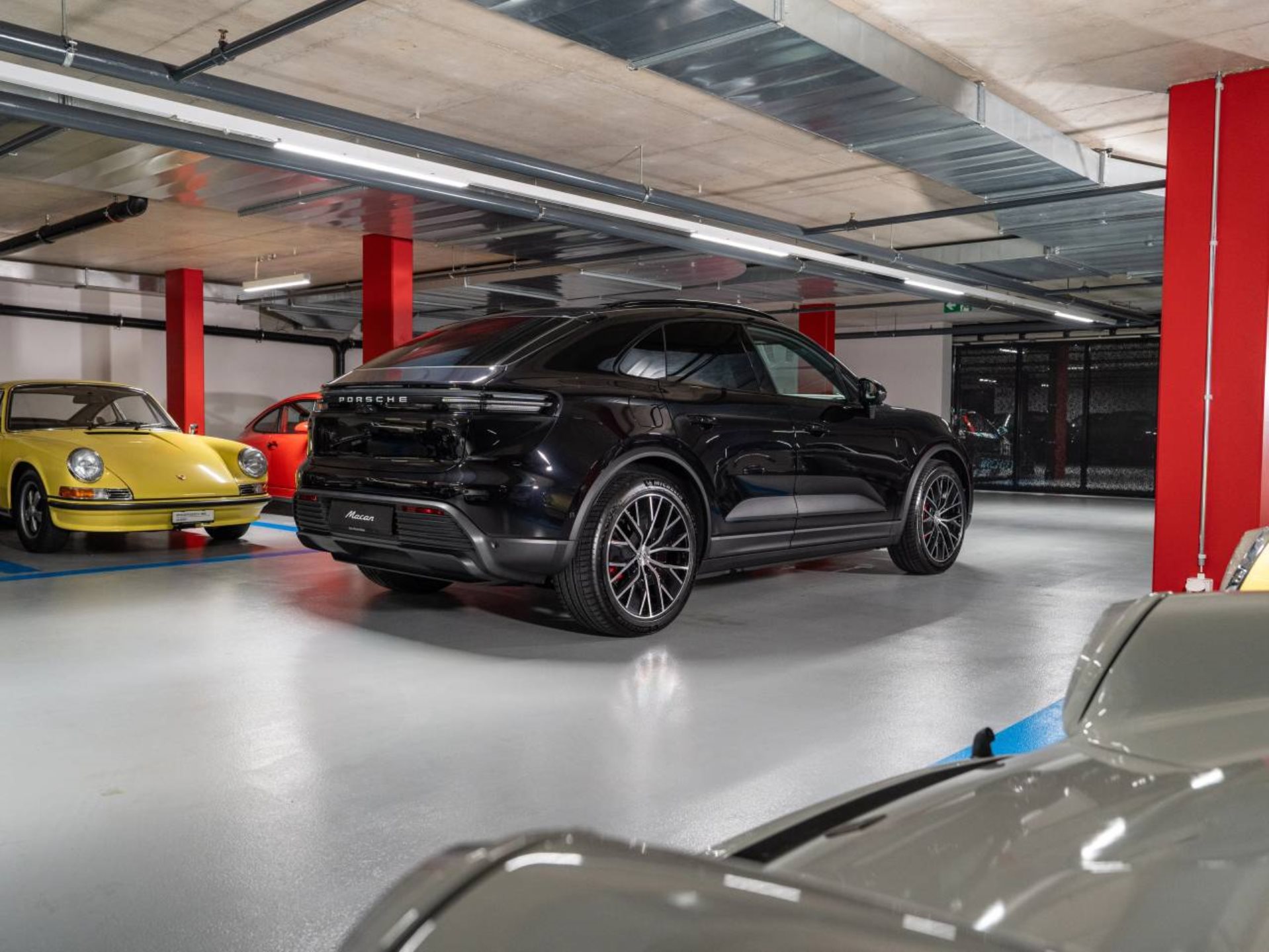 PORSCHE Macan 4S-image-7